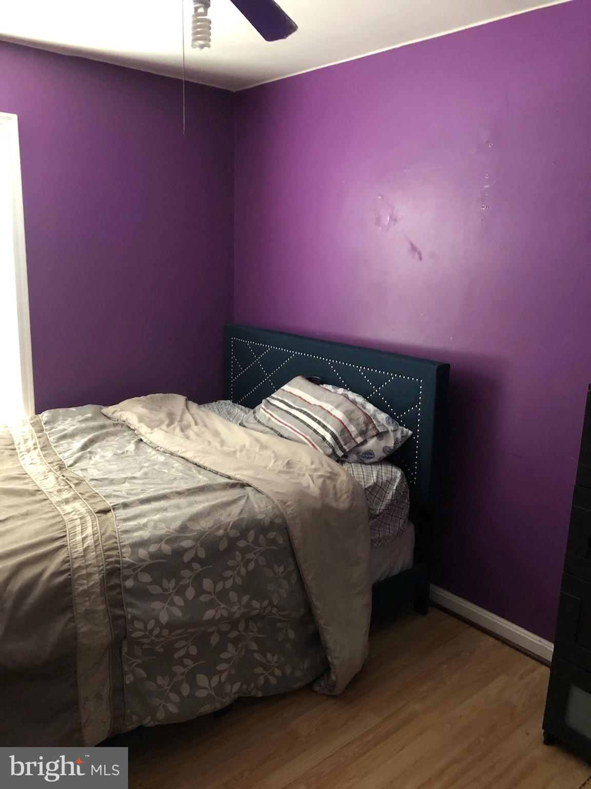 SPRING KNOLL - Residential