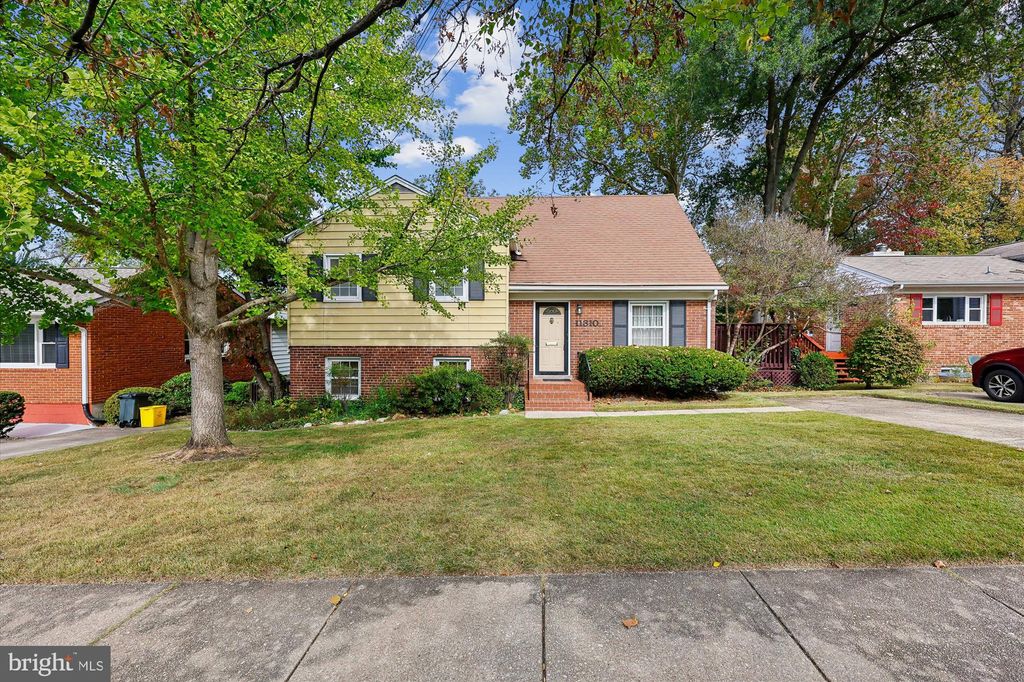 Photo of 11310 Mitscher Street, KENSINGTON, MD 20895 (MLS # MDMC2205422)