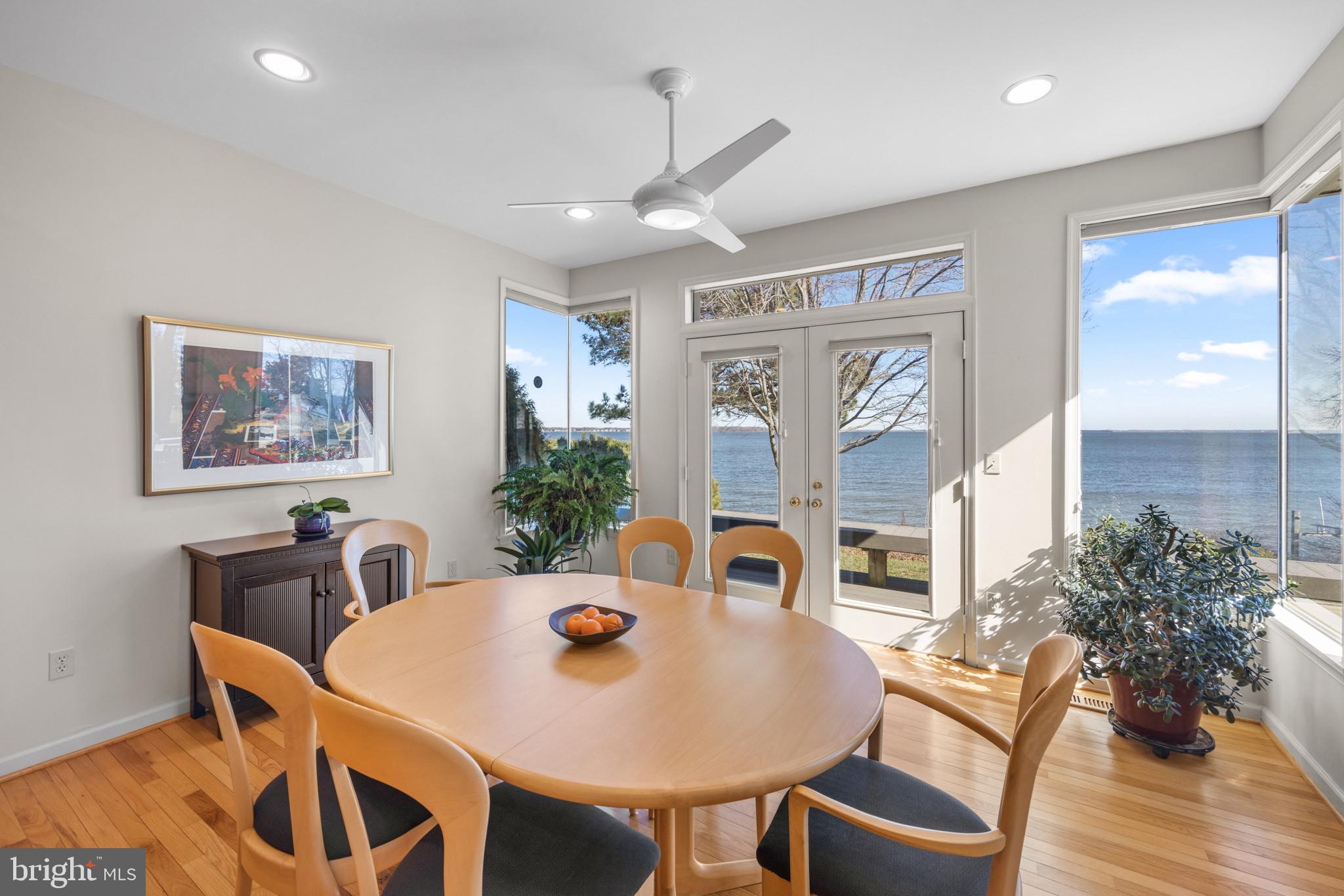 SAUNDERS POINT - Residential