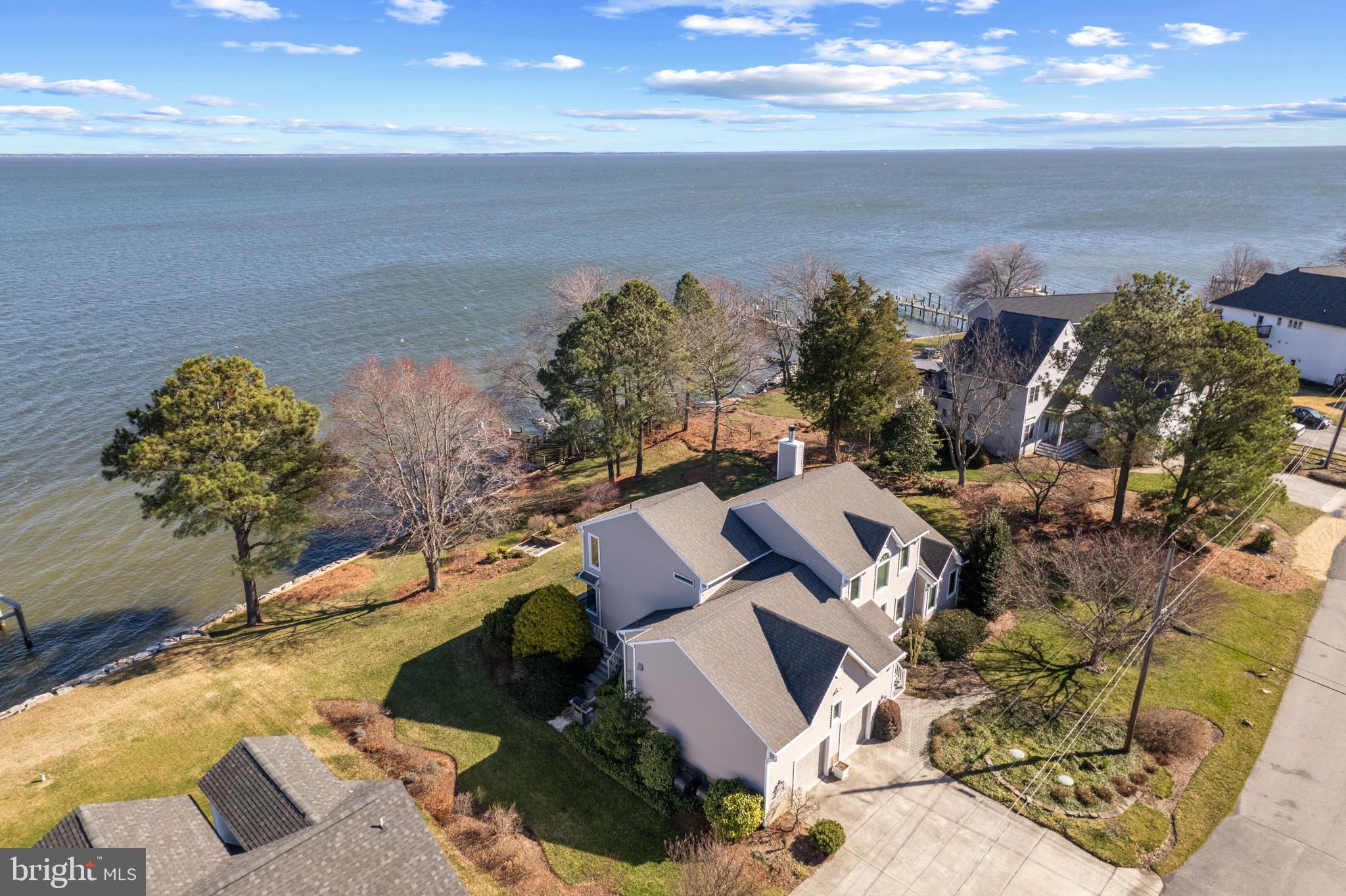 SAUNDERS POINT - Residential