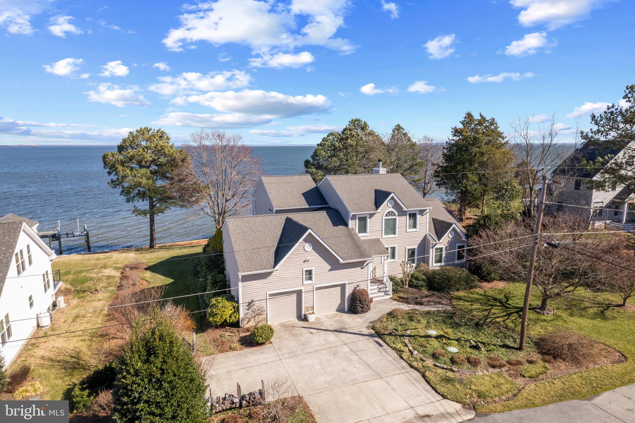 SAUNDERS POINT - Residential