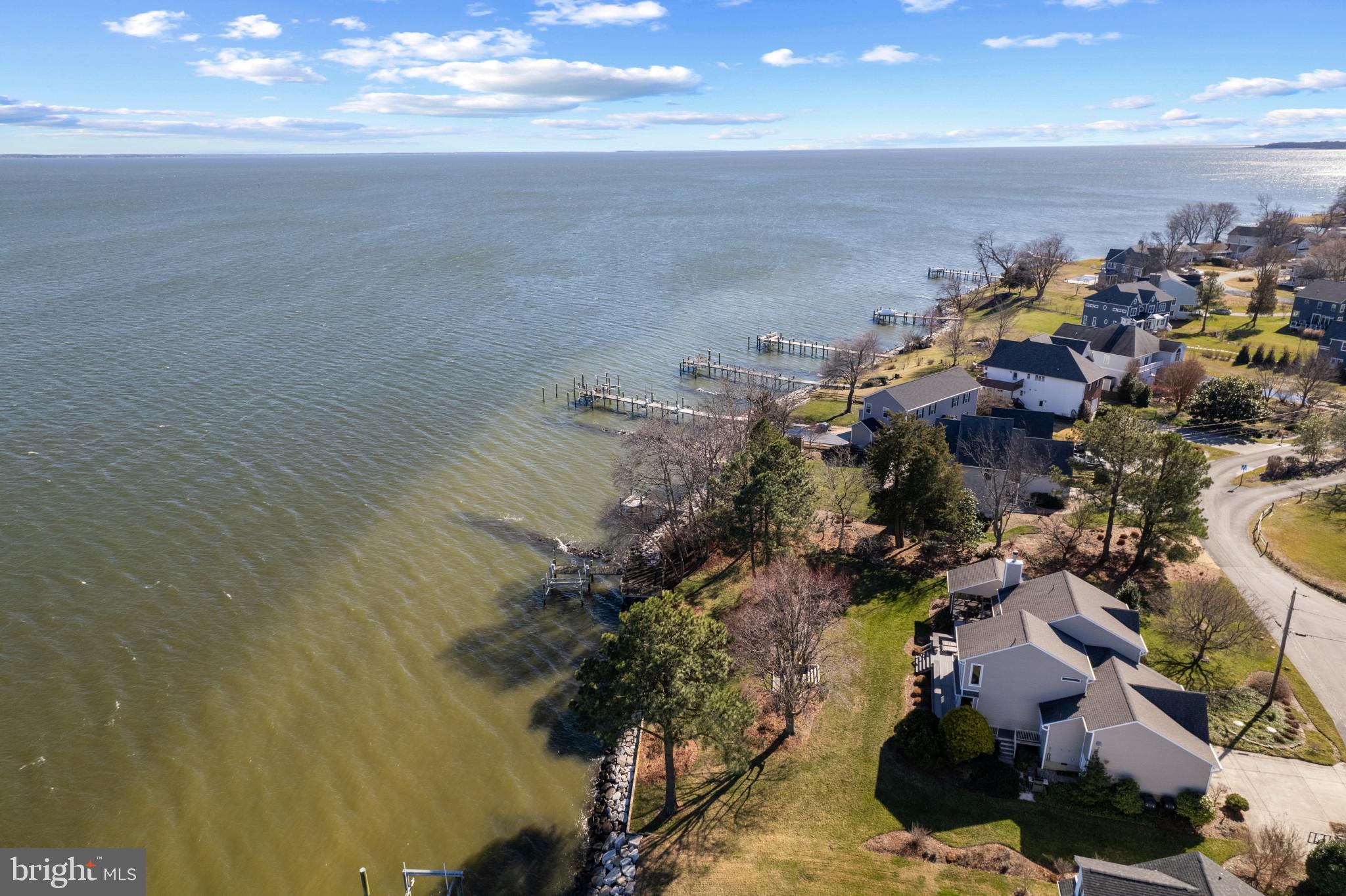 SAUNDERS POINT - Residential