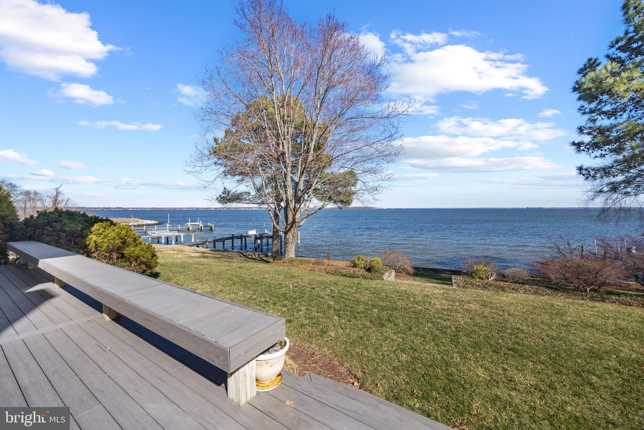 SAUNDERS POINT - Residential