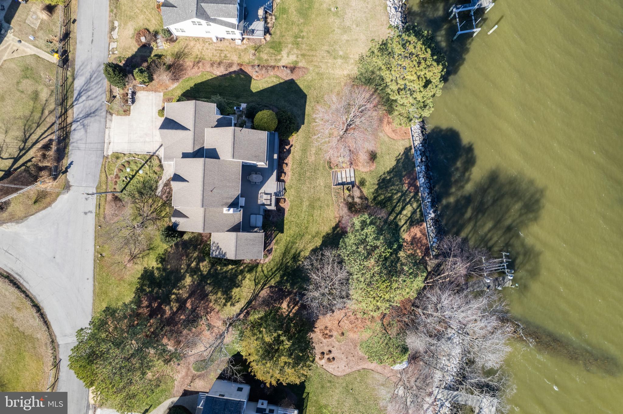 SAUNDERS POINT - Residential