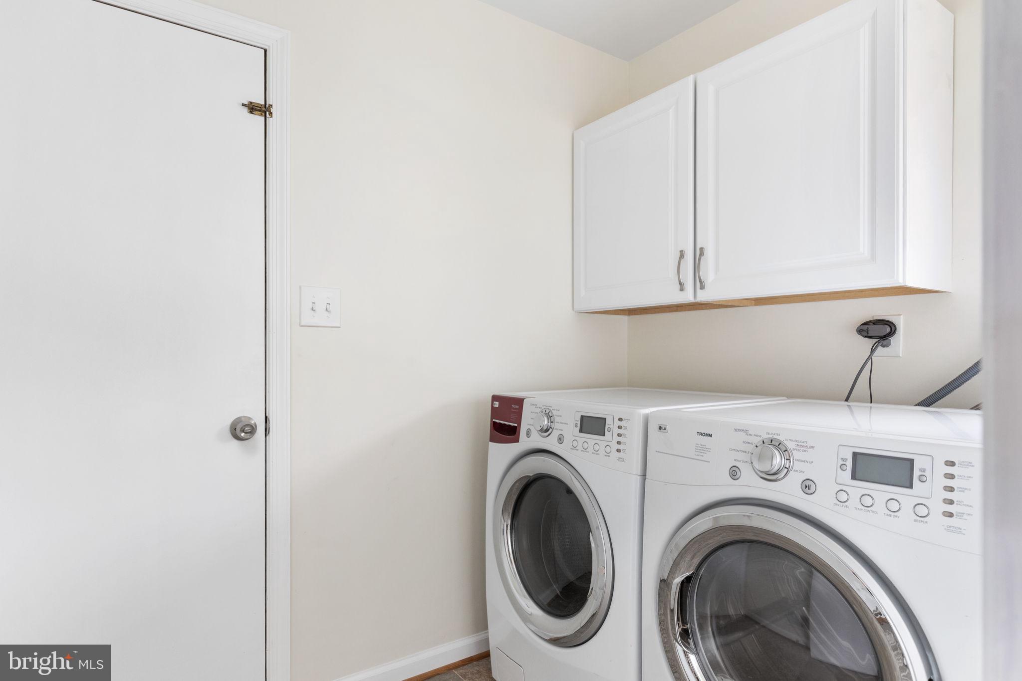 HOLLIN GLEN - Residential