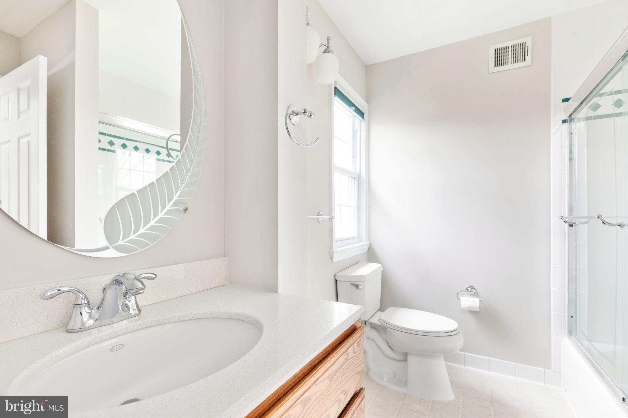 HOLLIN GLEN - Residential