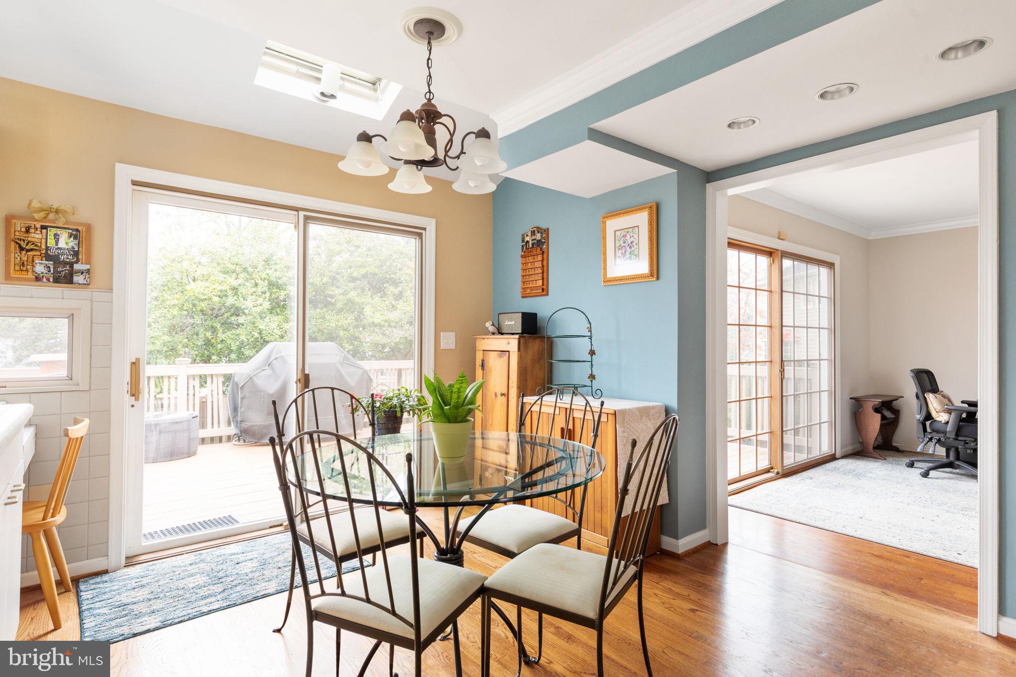 HOLLIN GLEN - Residential