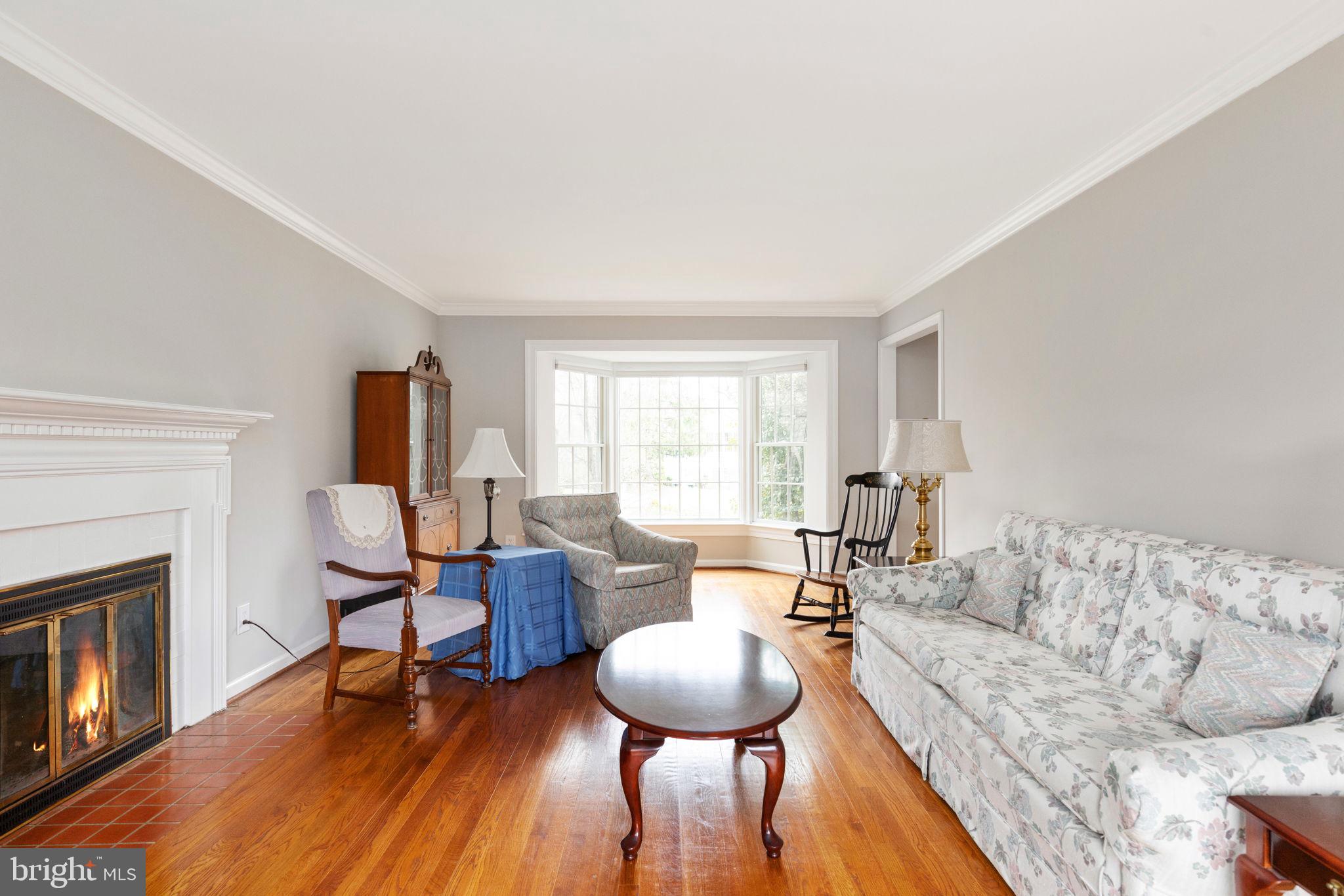 HOLLIN GLEN - Residential