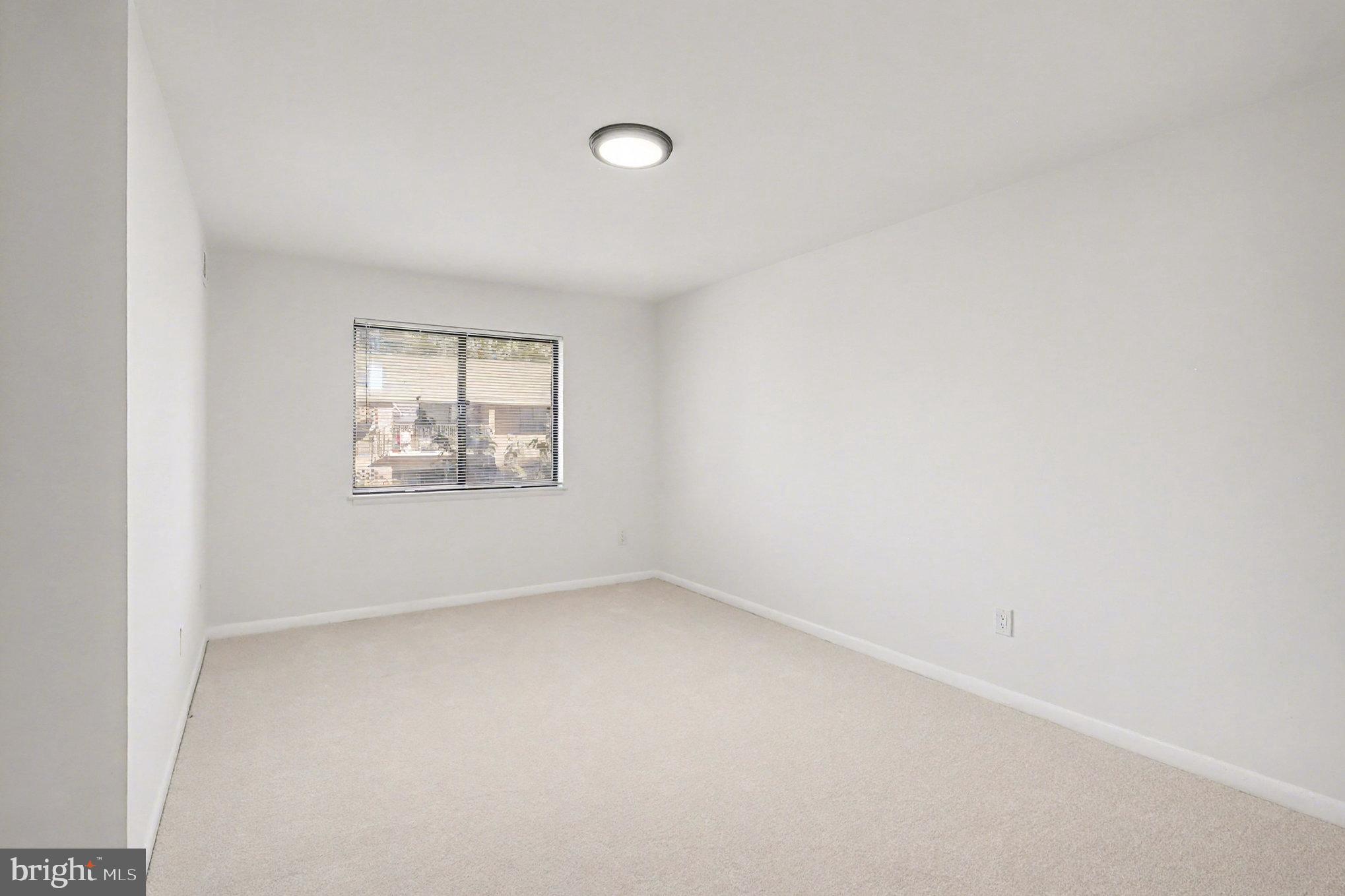 FALLS CHURCH GARDENS - Residential