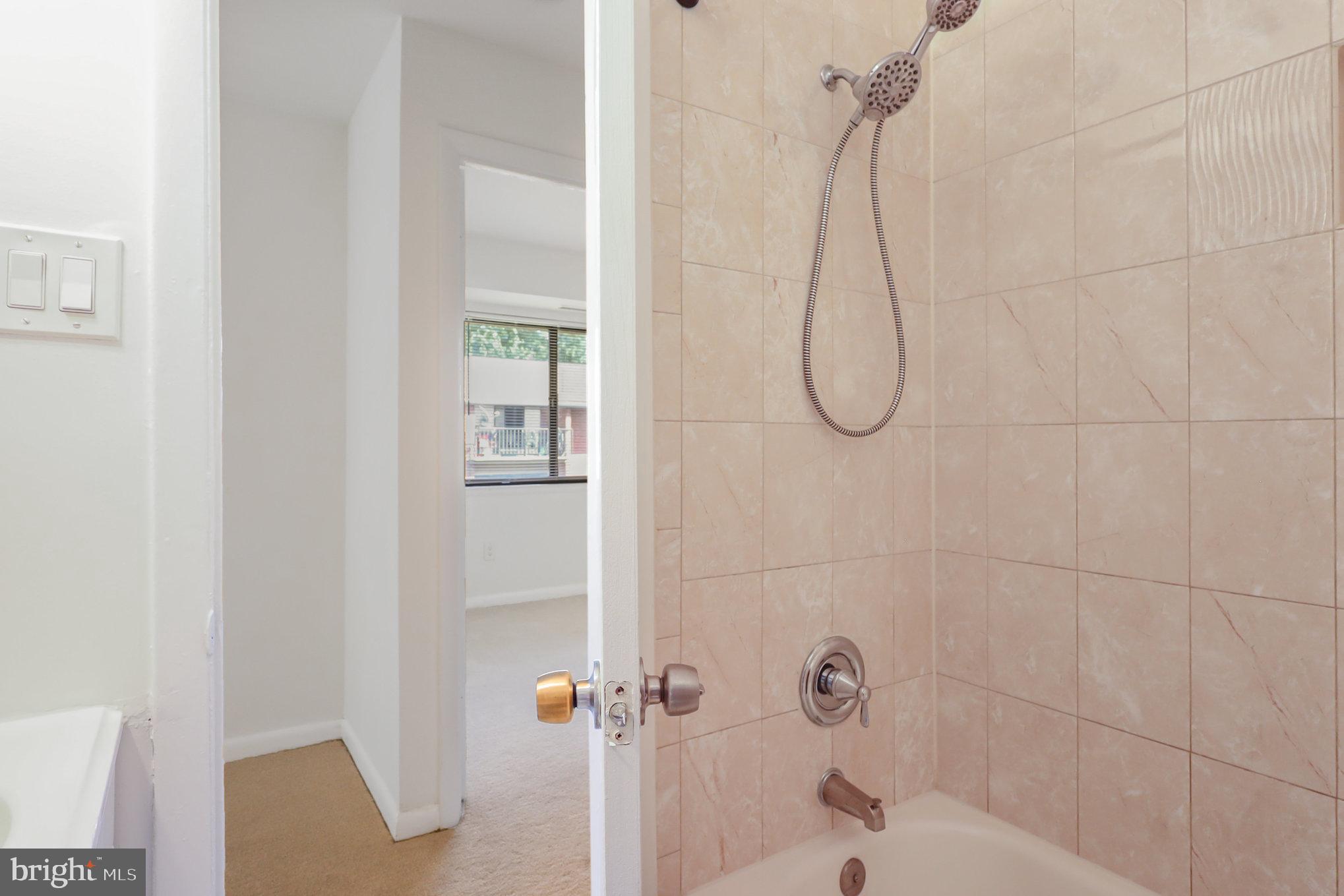 FALLS CHURCH GARDENS - Residential