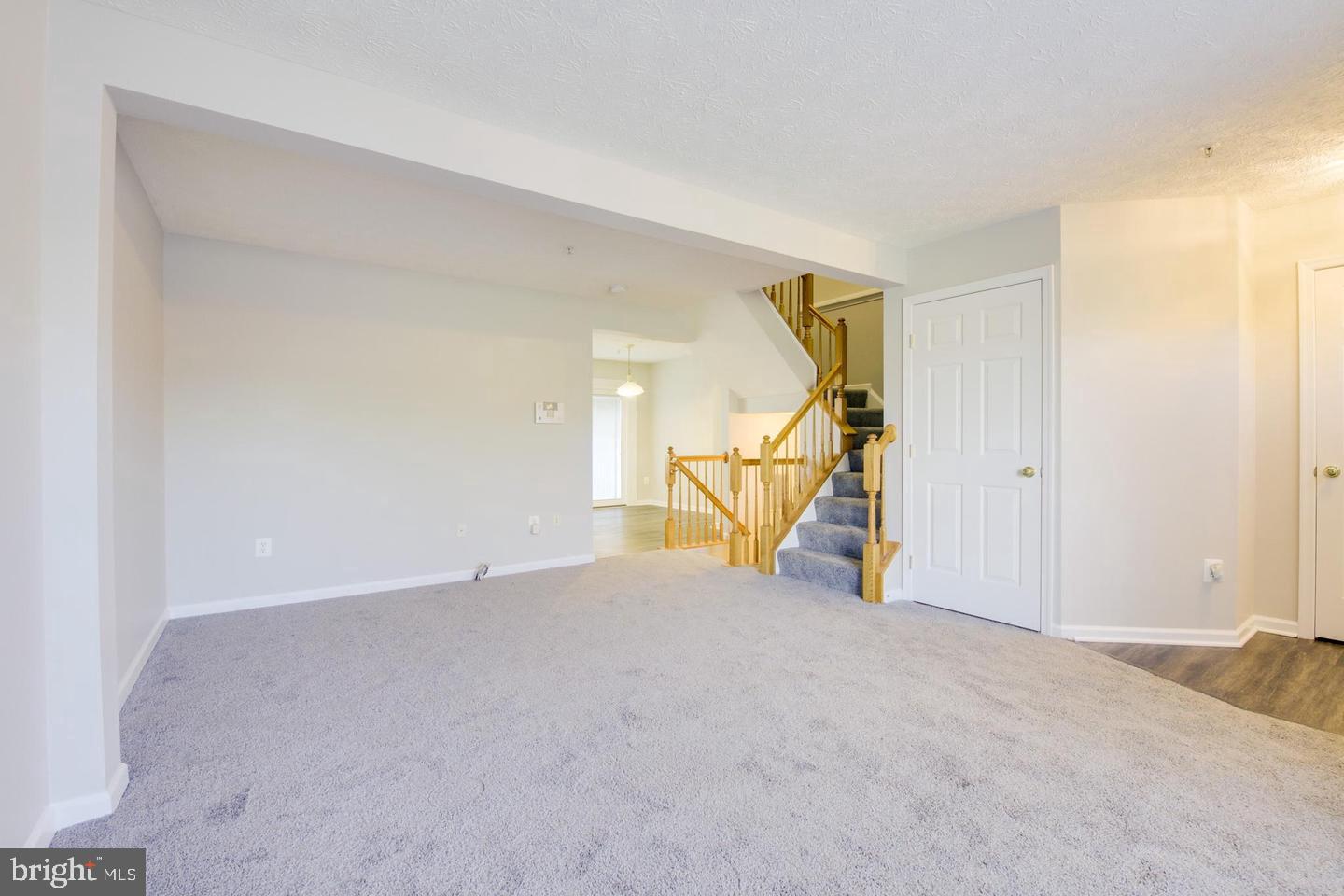 9307 VANGUARD COURT