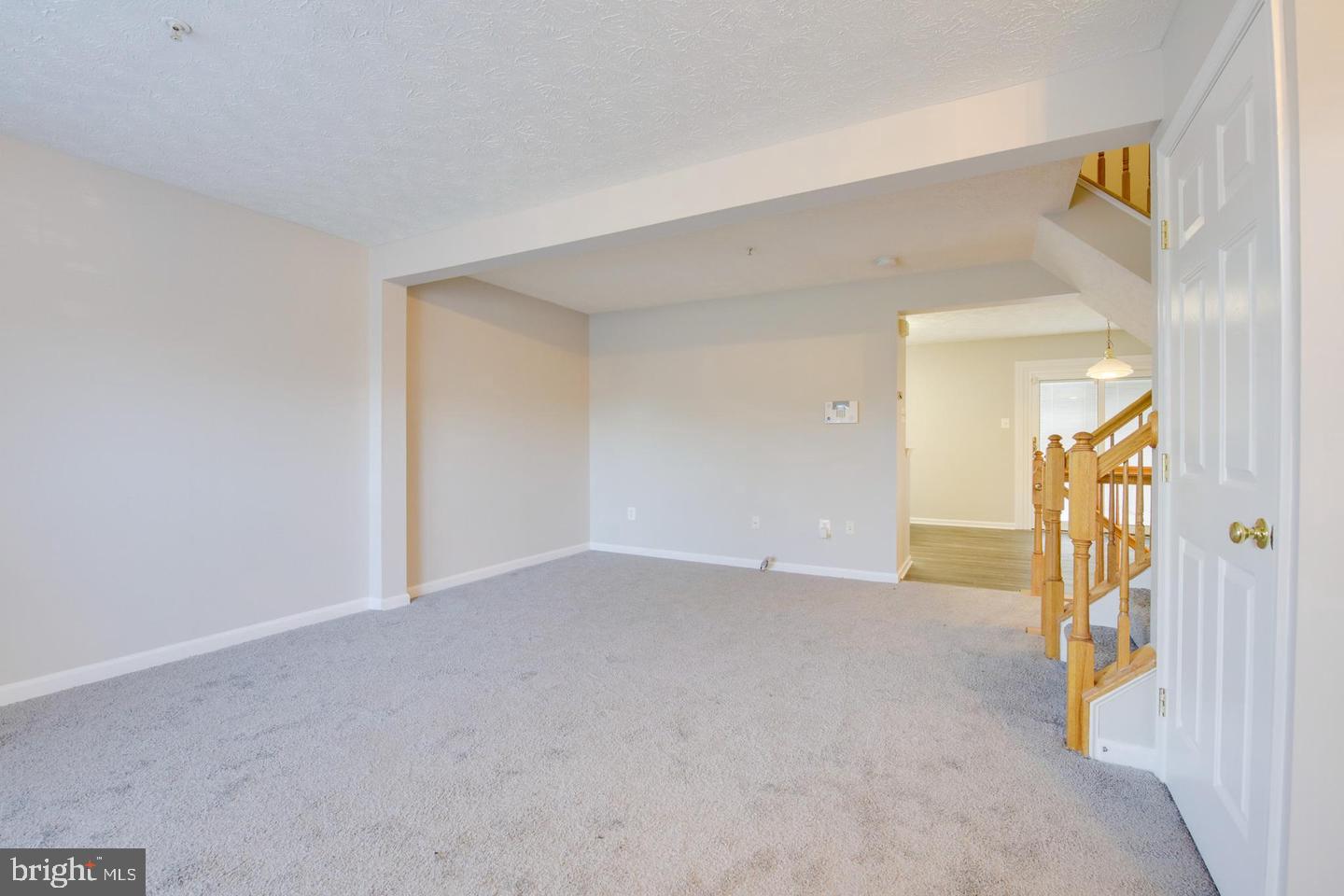 9307 VANGUARD COURT