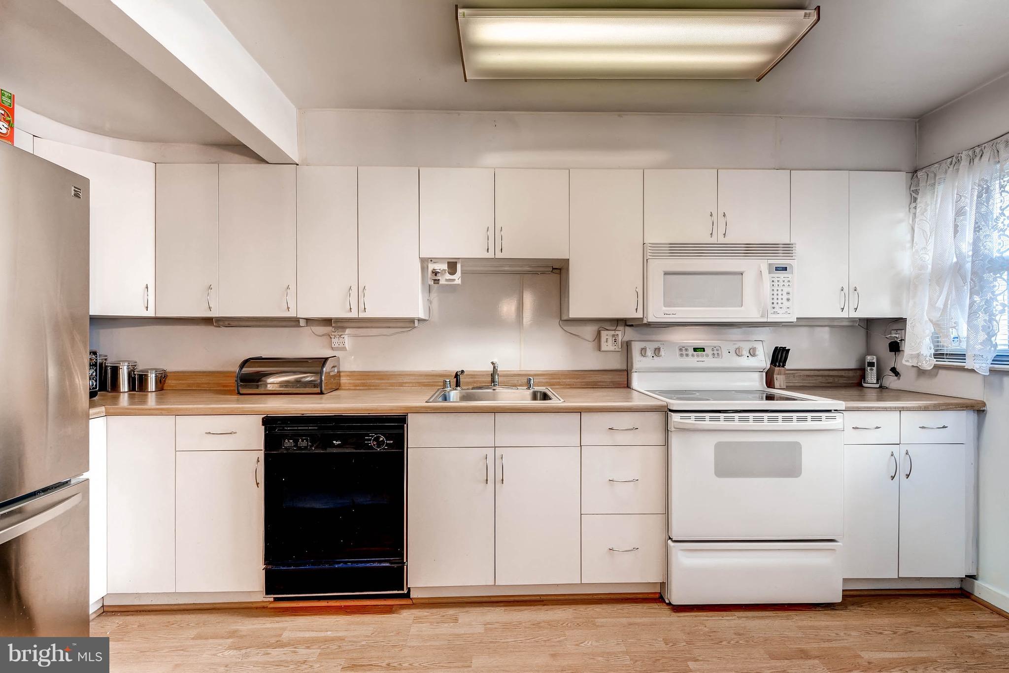 NORTH POINT VILLAGE - Residential