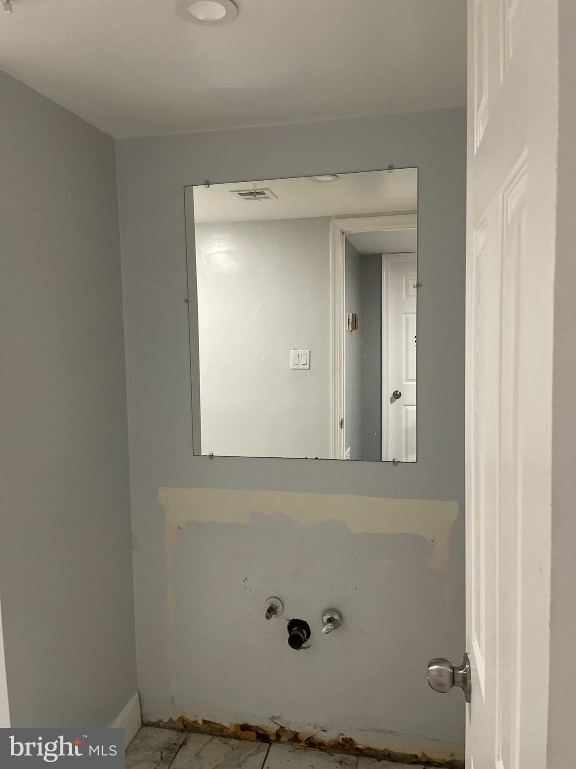 CHELSEA WOODS CONDO - Residential