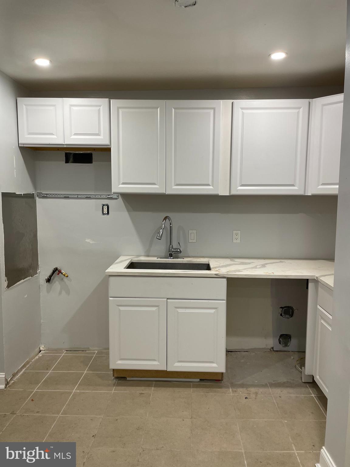 CHELSEA WOODS CONDO - Residential