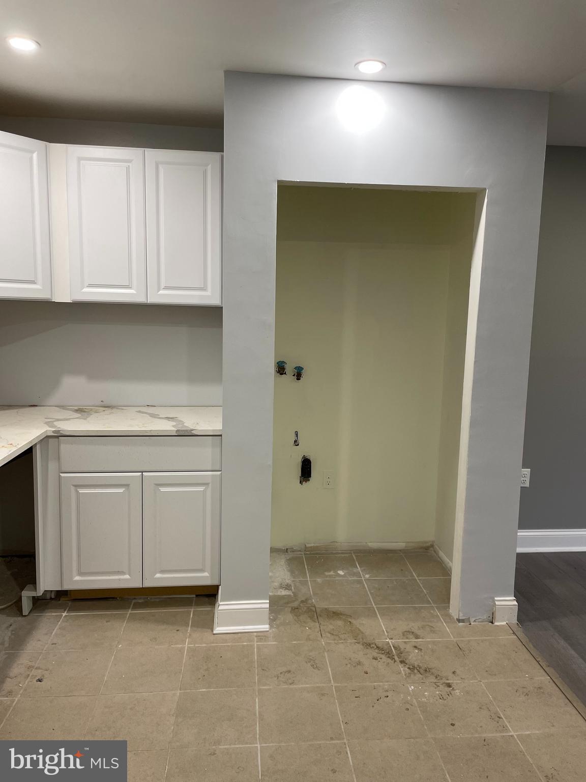 CHELSEA WOODS CONDO - Residential