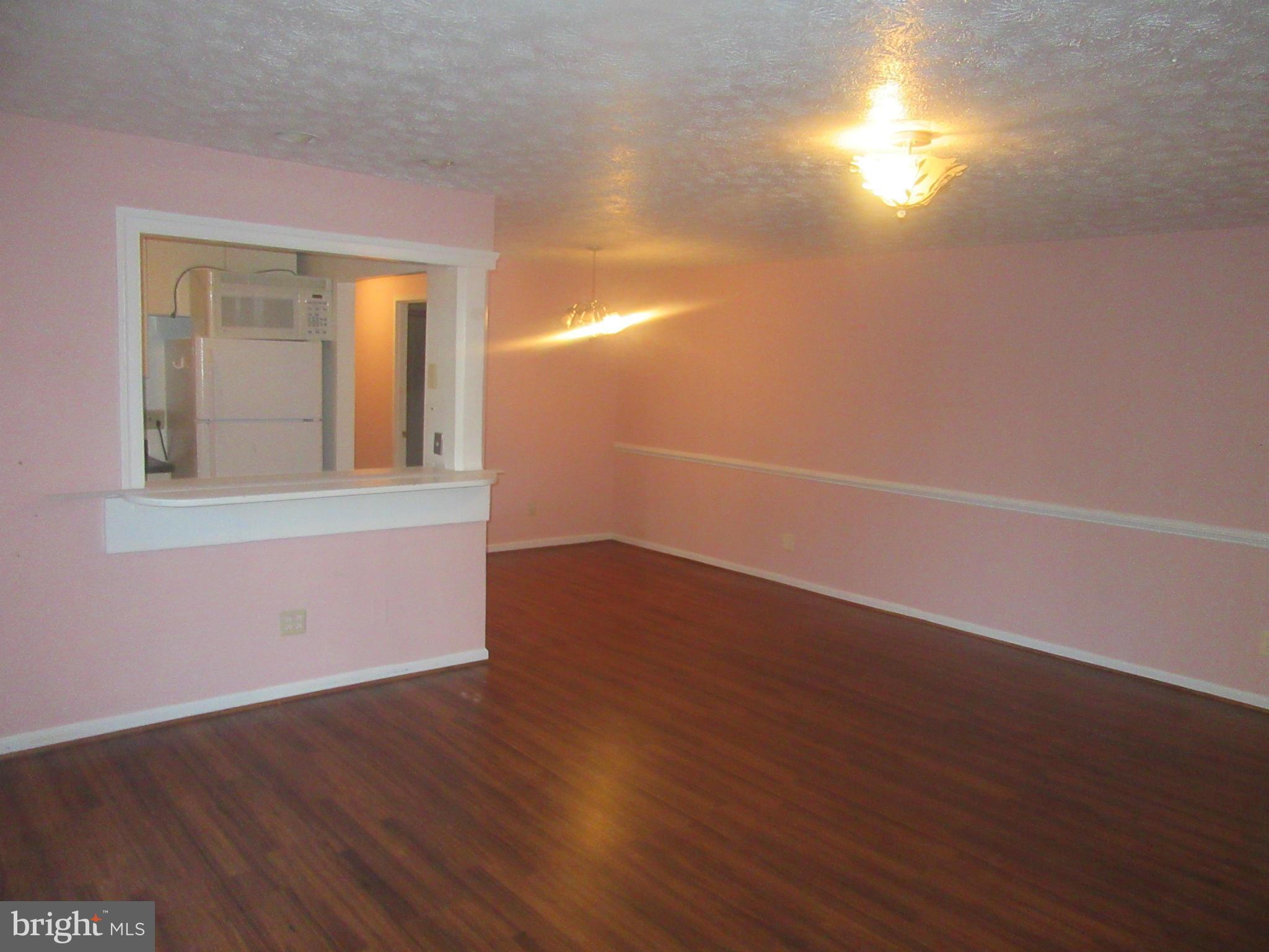 COLCHESTER TOWNE - Residential Lease