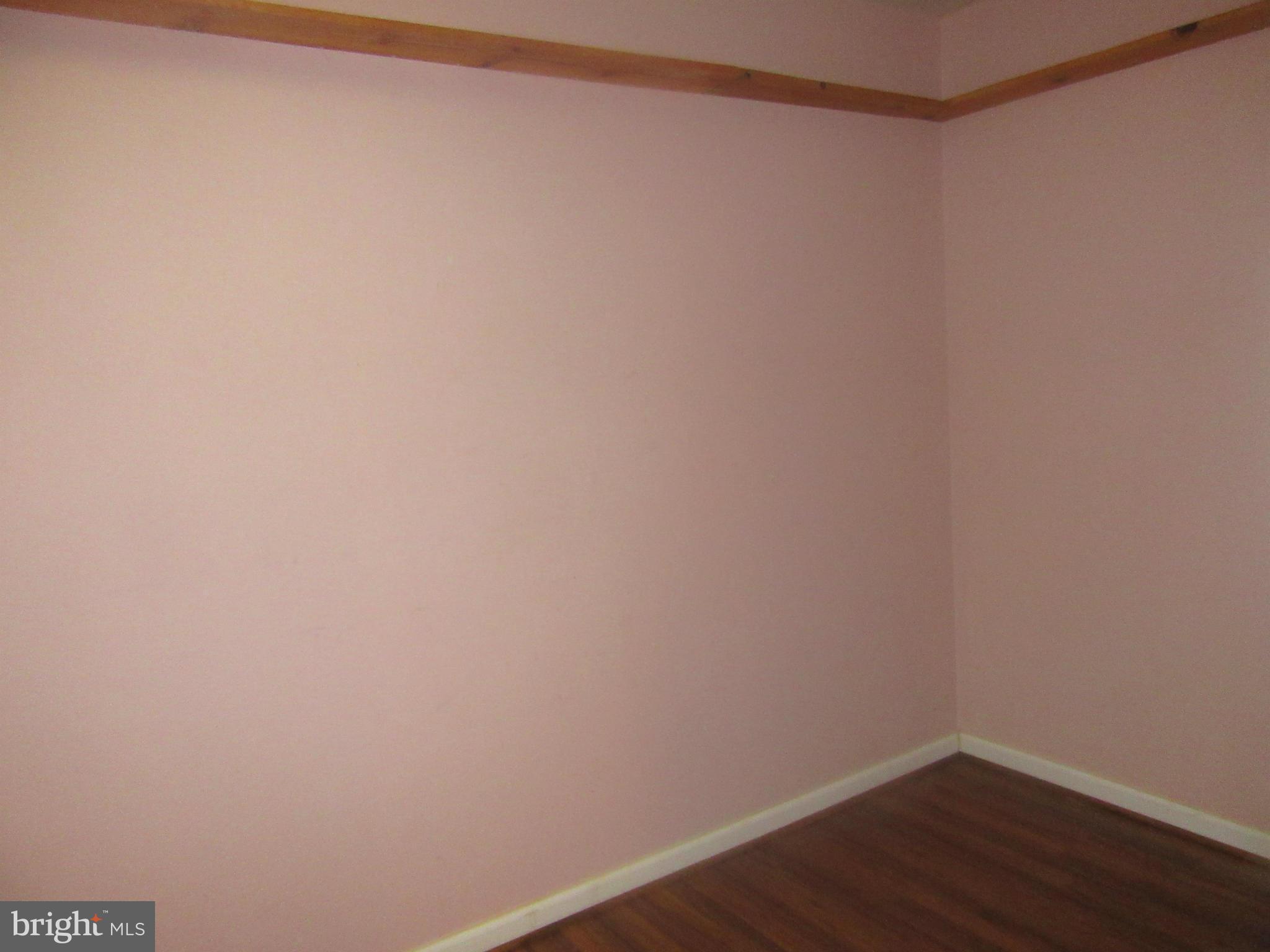 COLCHESTER TOWNE - Residential Lease