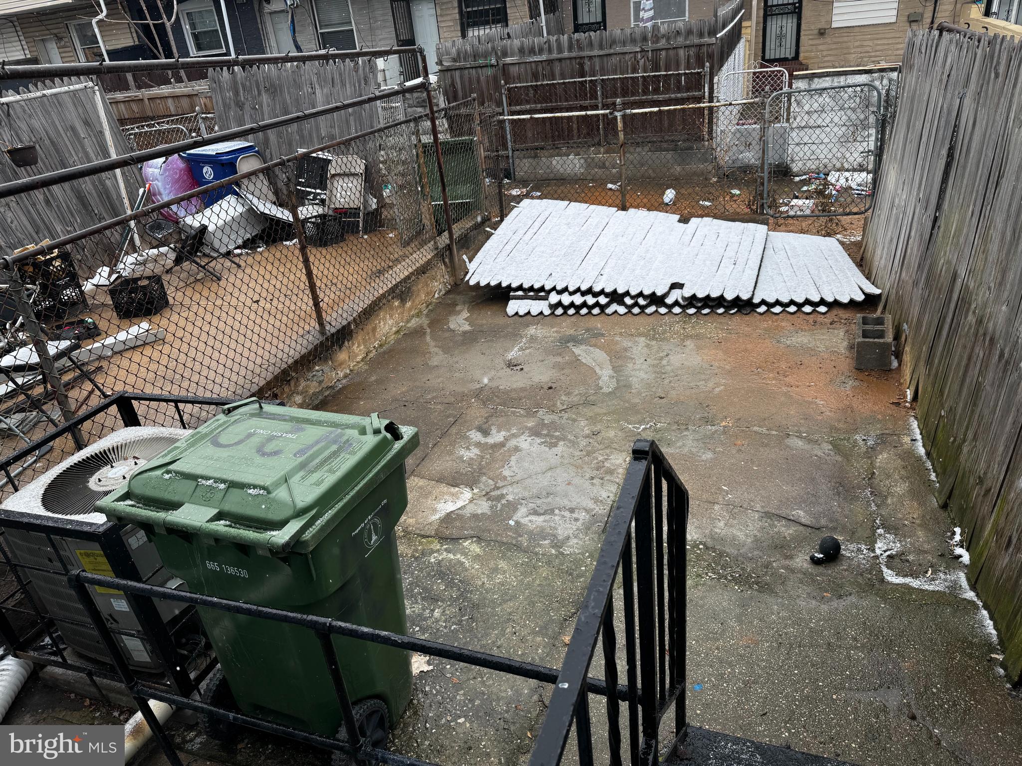 HIGHLANDTOWN - Residential