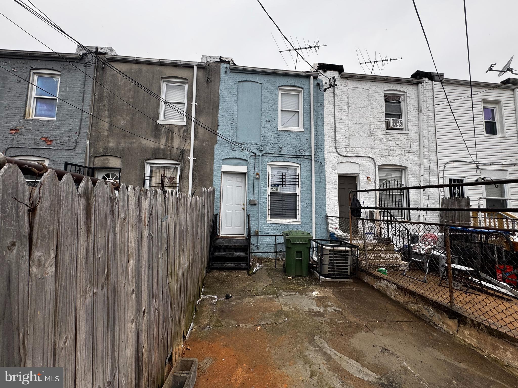 HIGHLANDTOWN - Residential