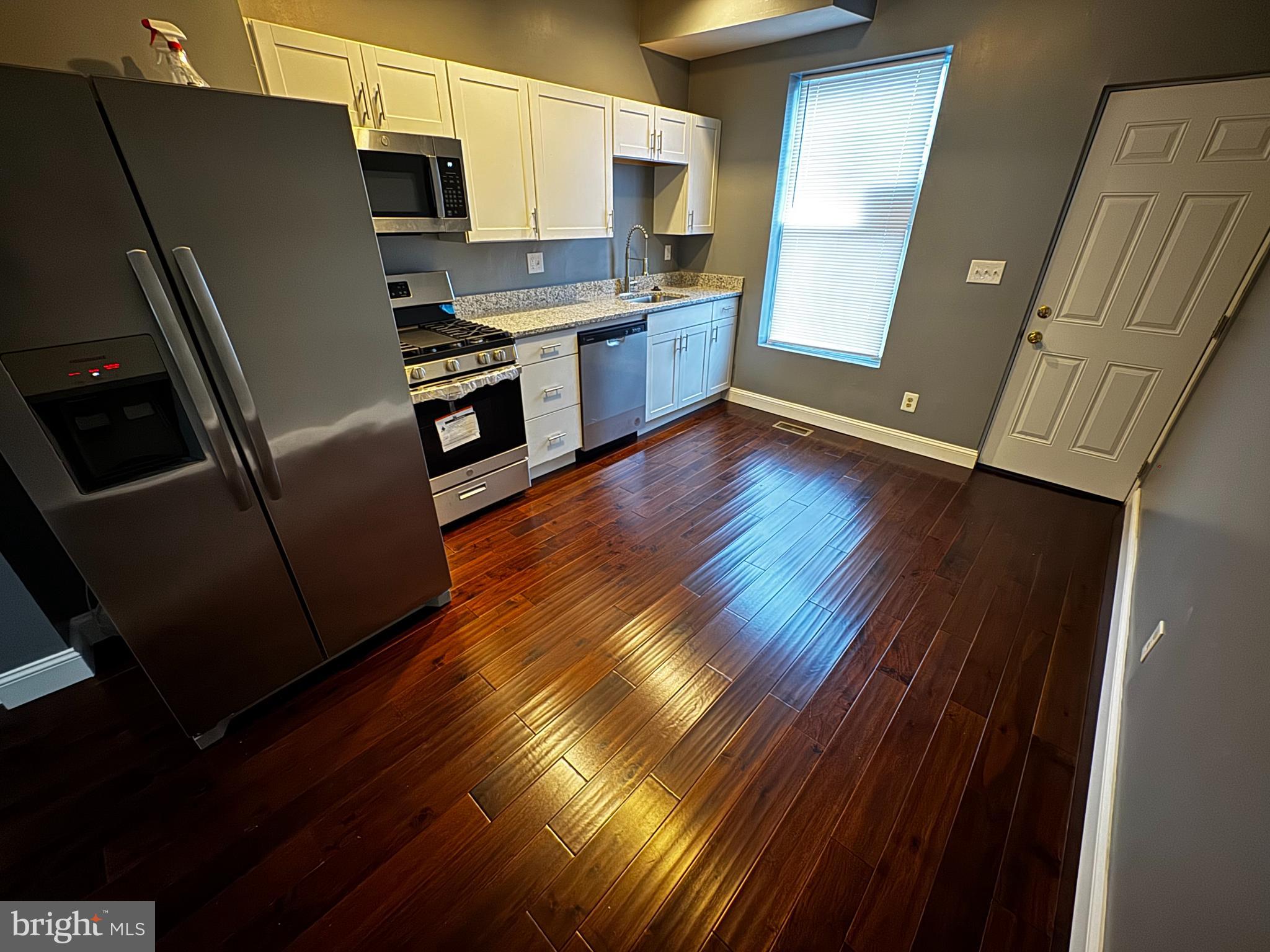 HIGHLANDTOWN - Residential