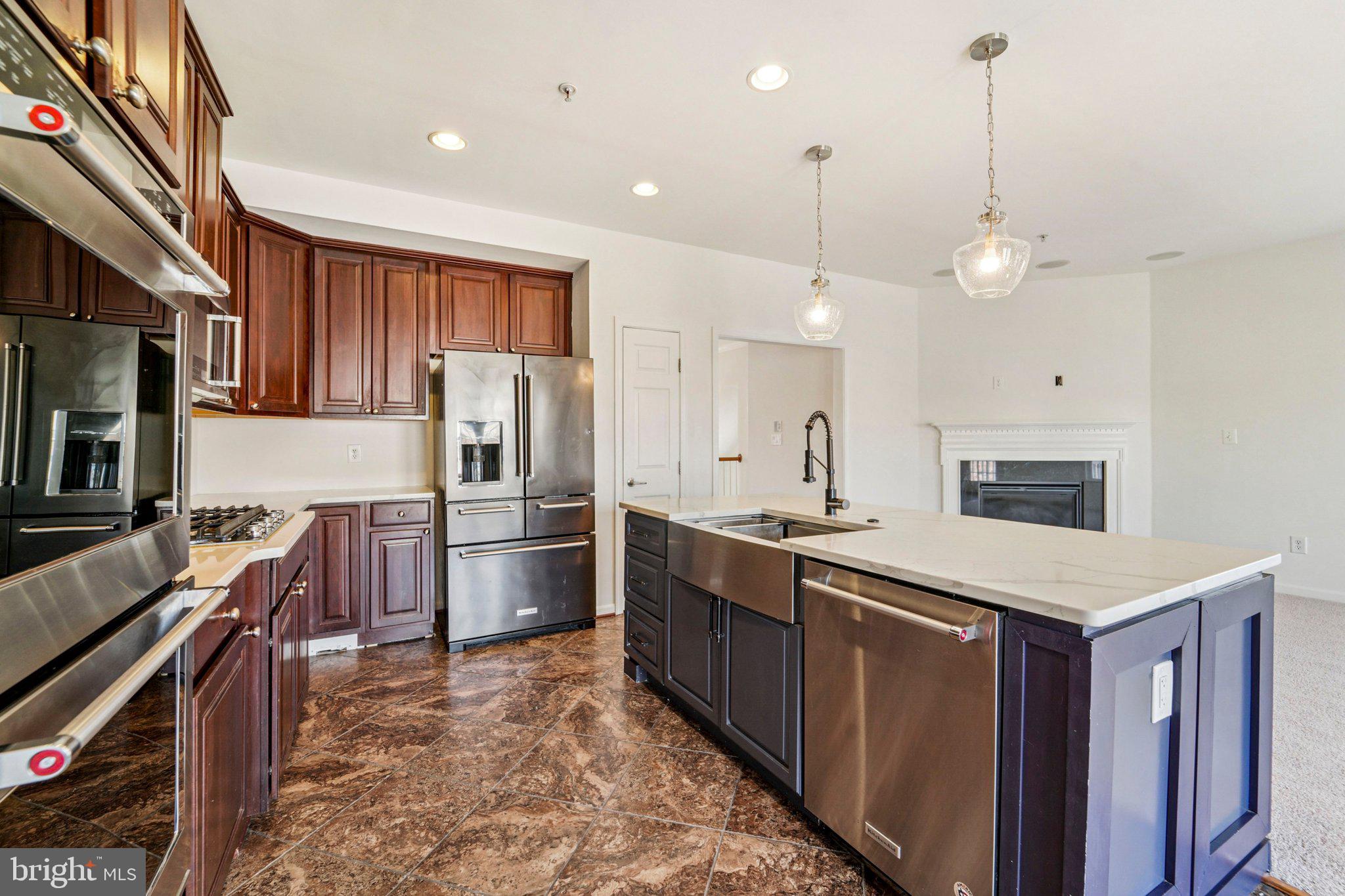 RED RUN VILLA - Residential