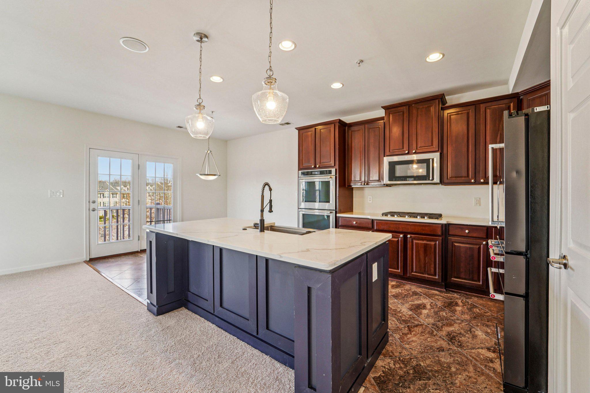 RED RUN VILLA - Residential