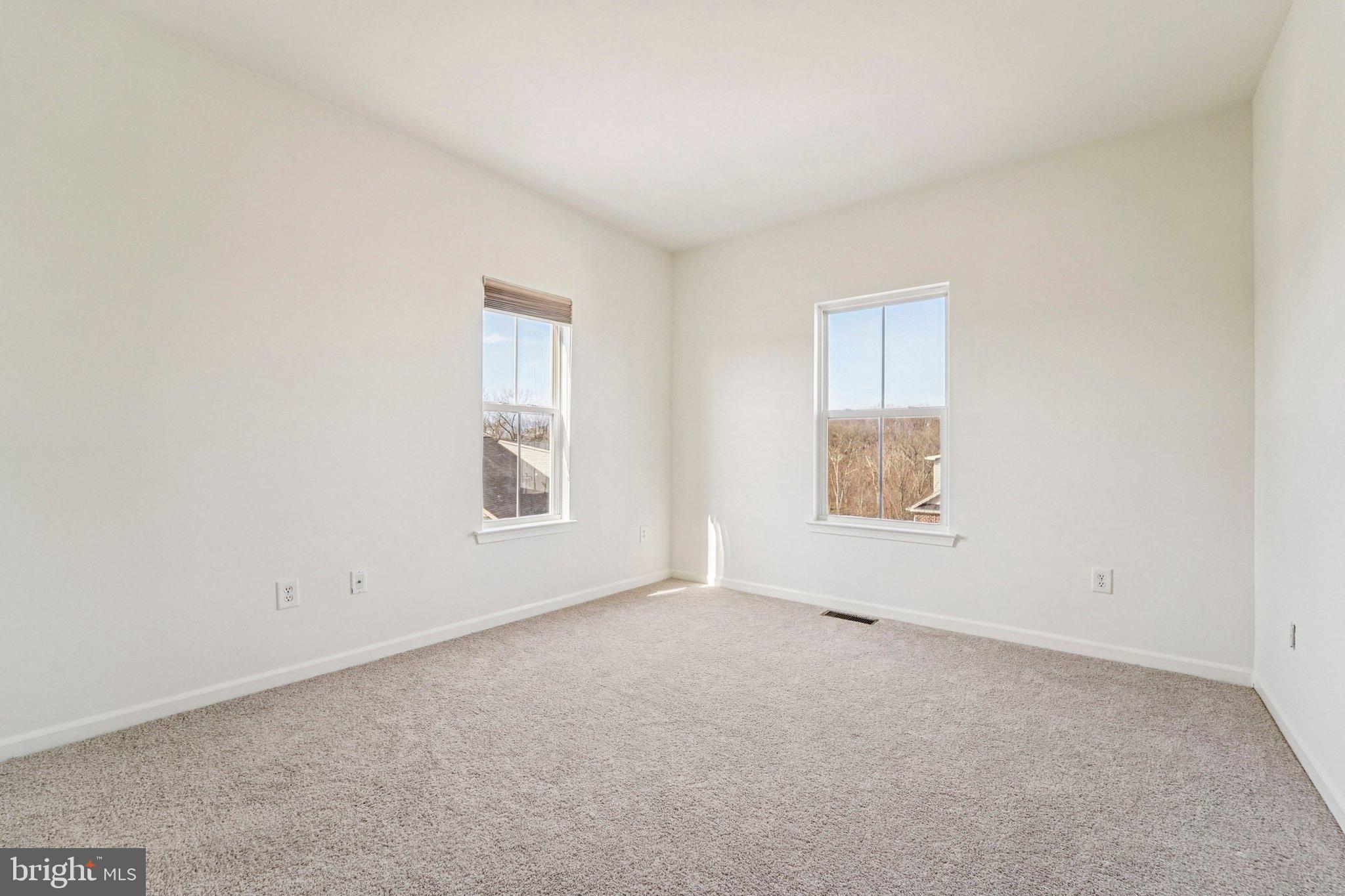 RED RUN VILLA - Residential