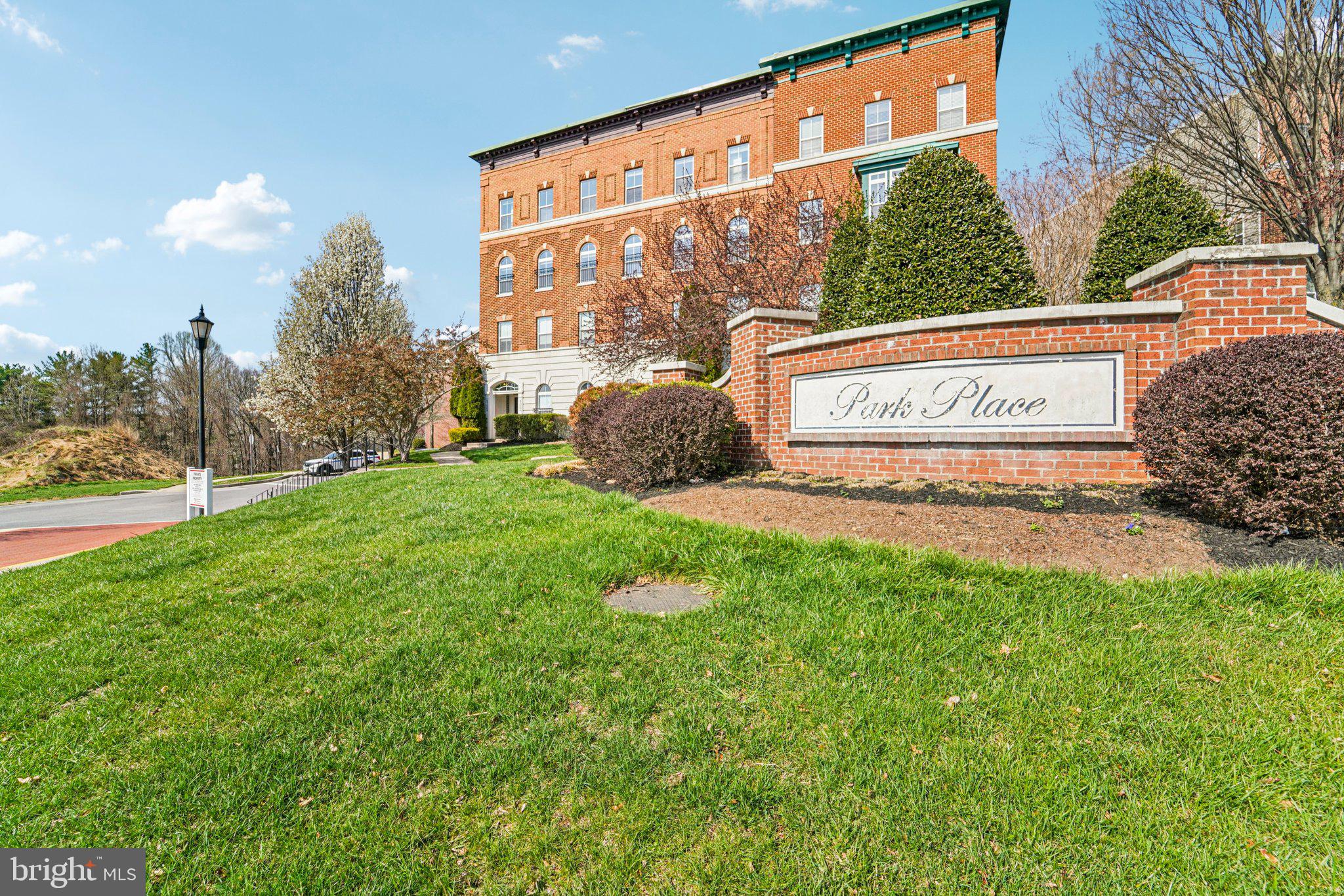 RED RUN VILLA - Residential