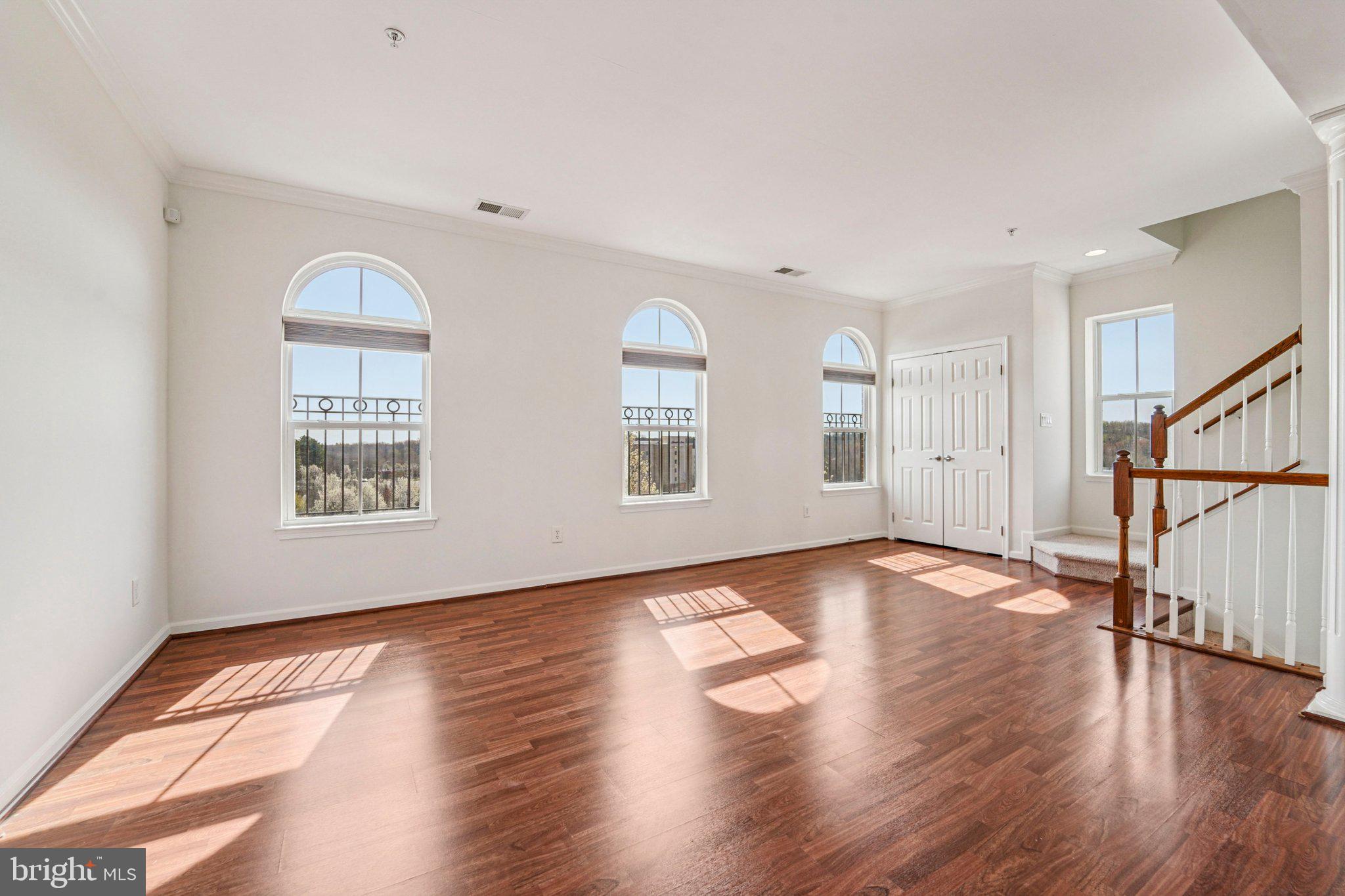 RED RUN VILLA - Residential