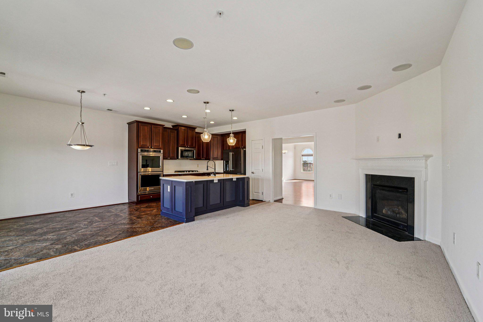 RED RUN VILLA - Residential