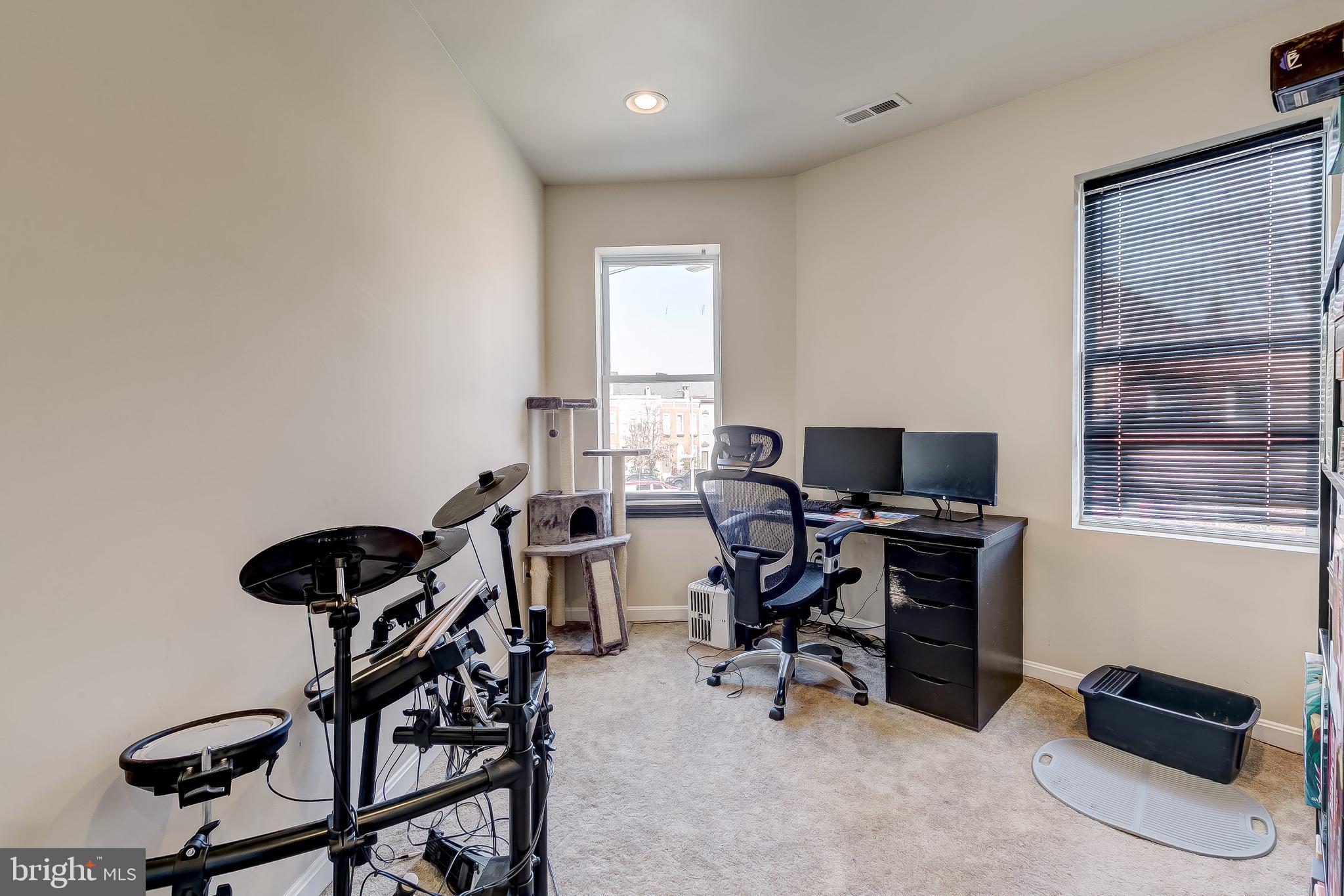 WASHINGTON VILLAGE - Residential Lease