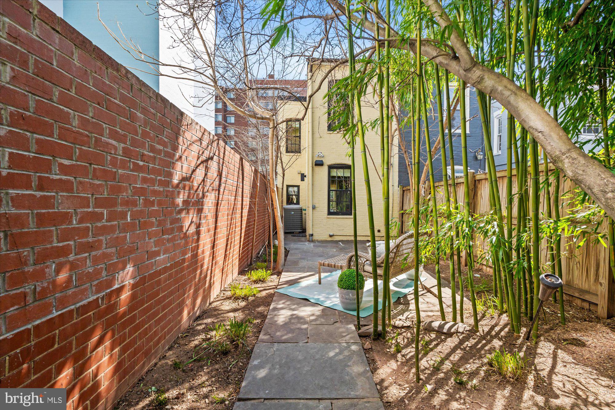 FOGGY BOTTOM - Residential
