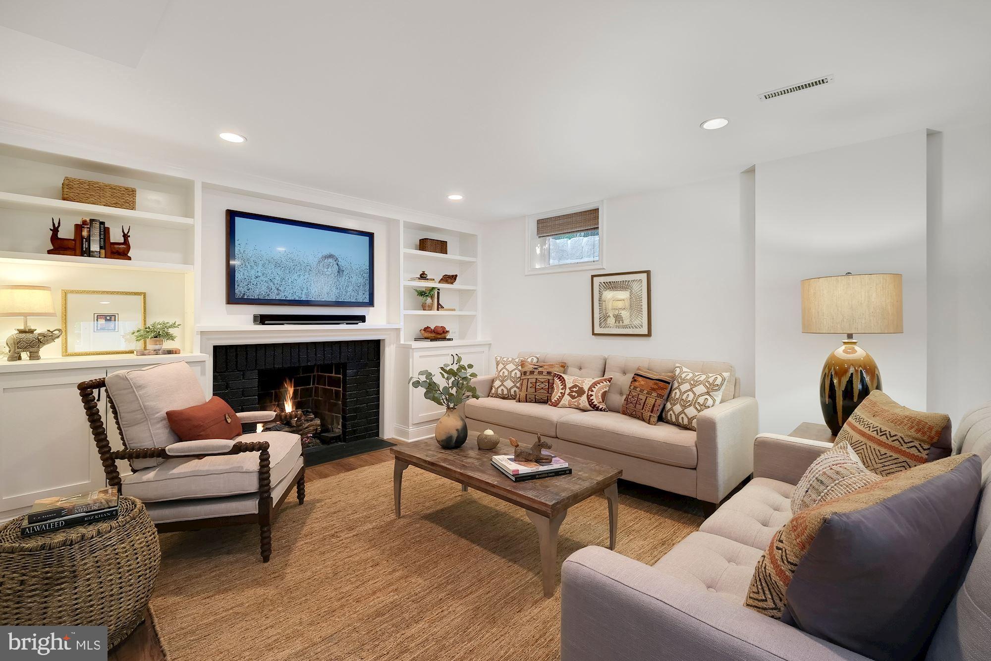 WEST CHEVY CHASE HEIGHTS - Residential