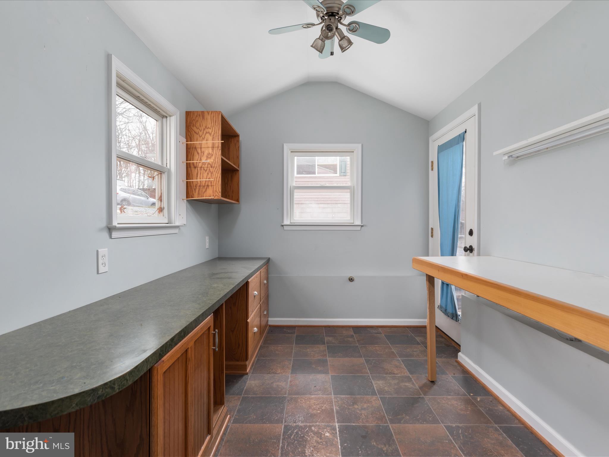 WHITE OAK ACRES - Residential