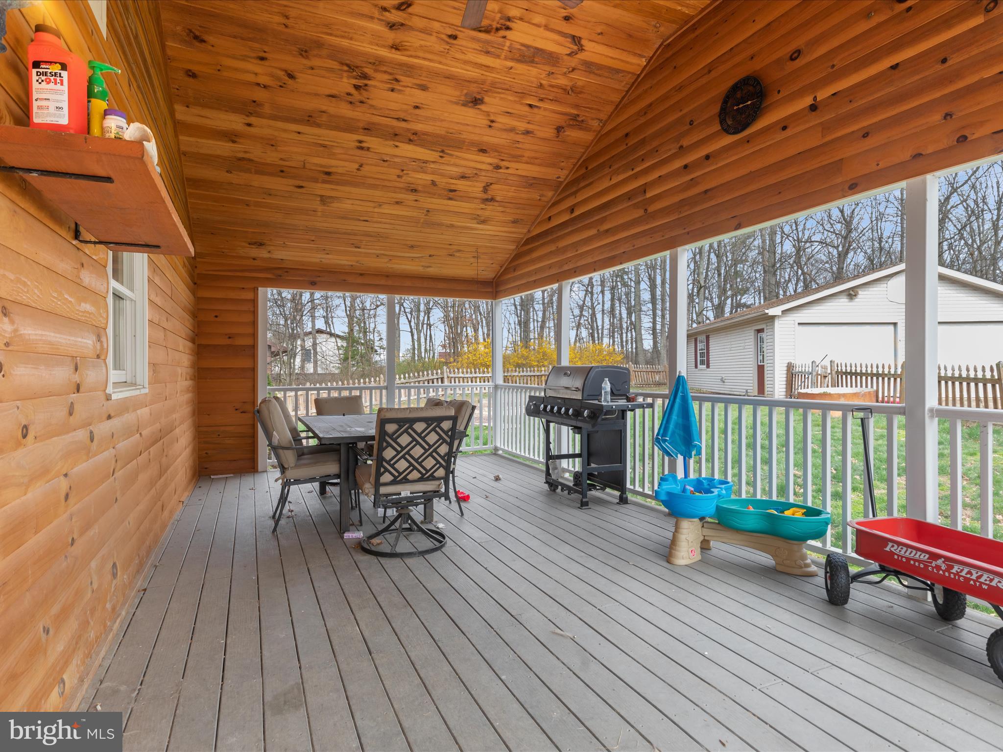 WHITE OAK ACRES - Residential