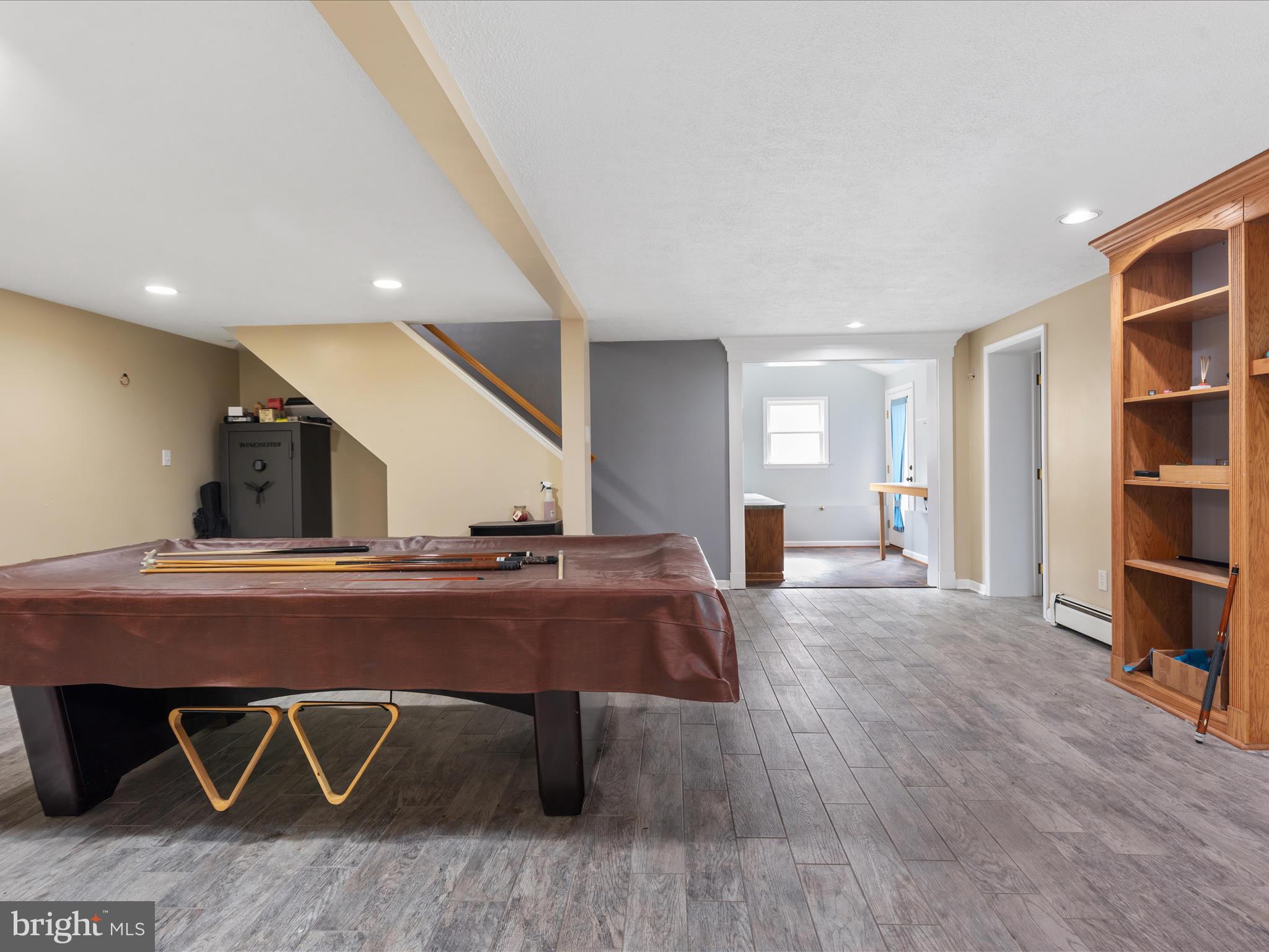 WHITE OAK ACRES - Residential