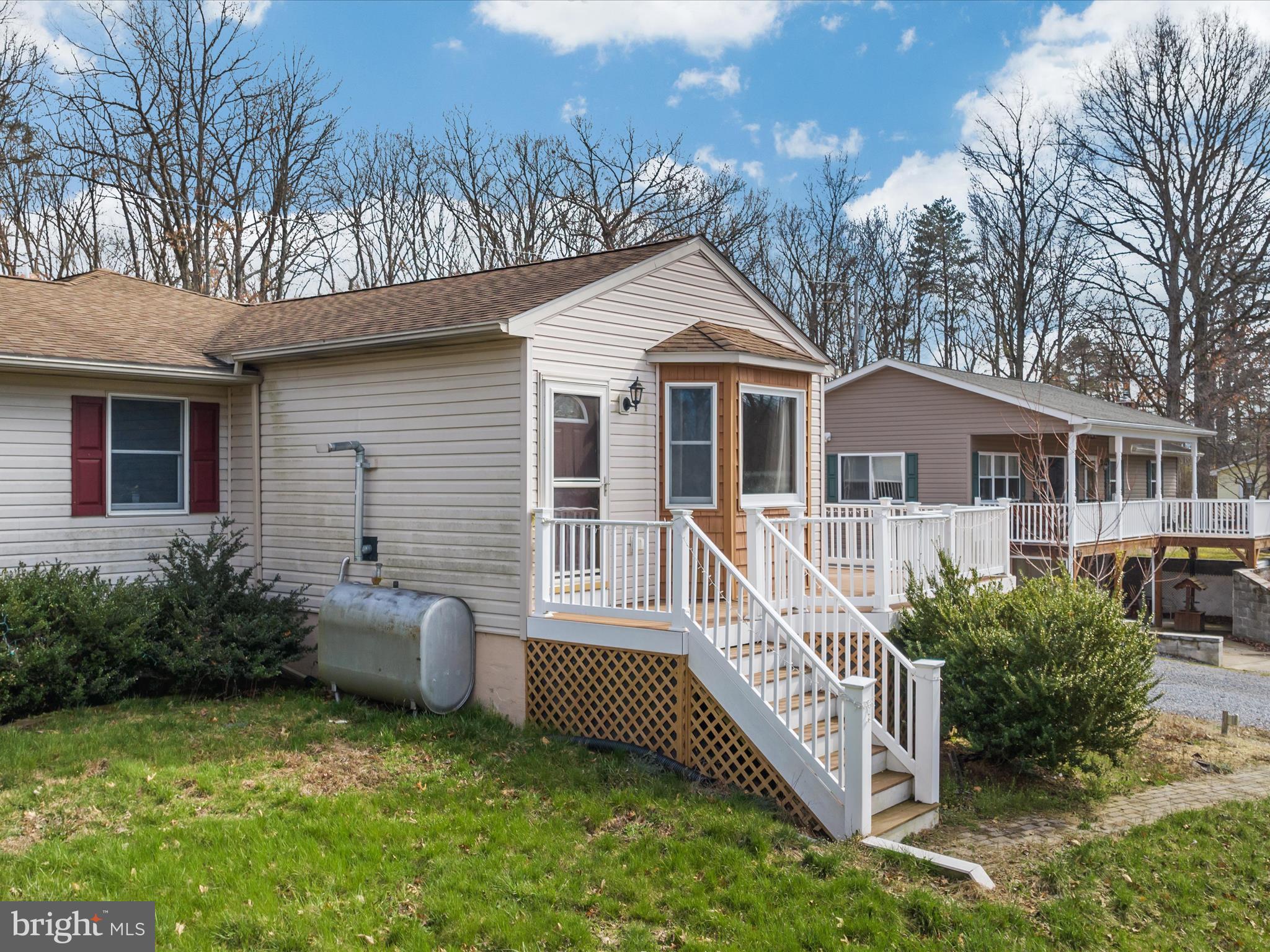 WHITE OAK ACRES - Residential