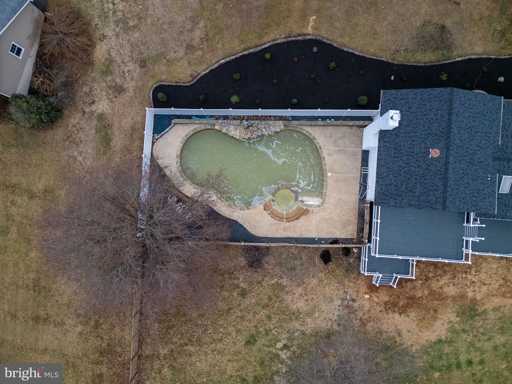 WARRENTON LAKES - Residential