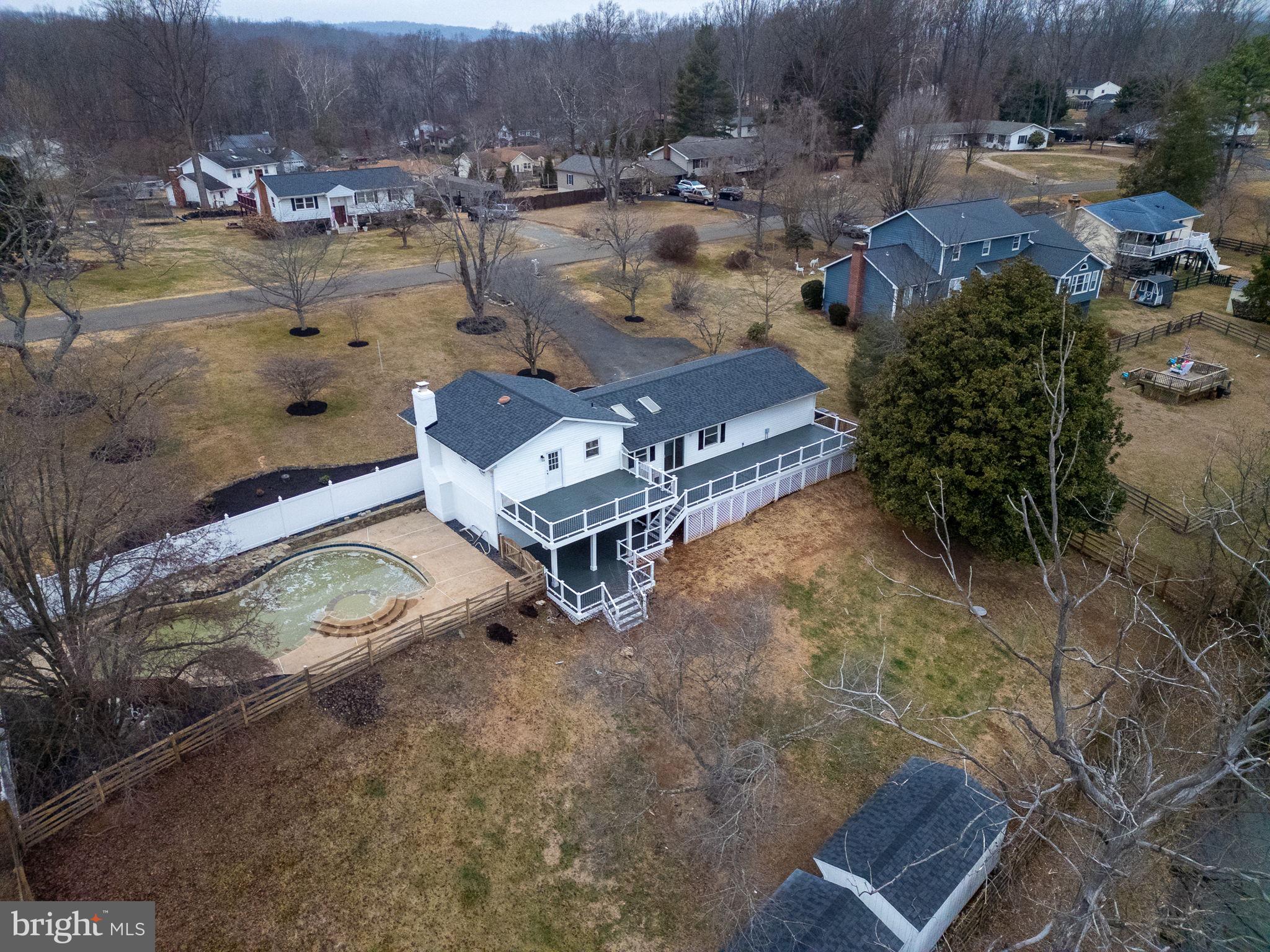 WARRENTON LAKES - Residential