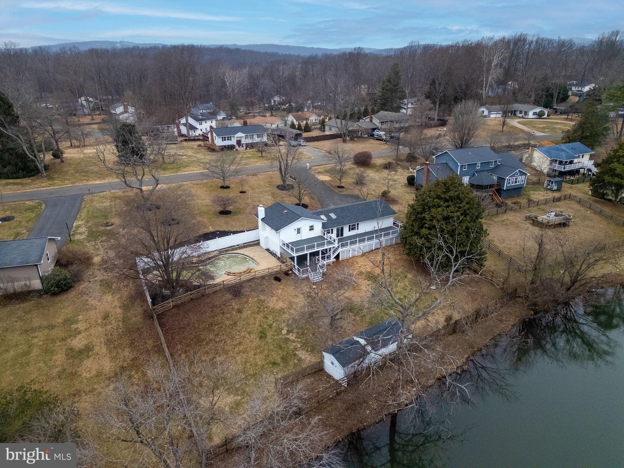 WARRENTON LAKES - Residential