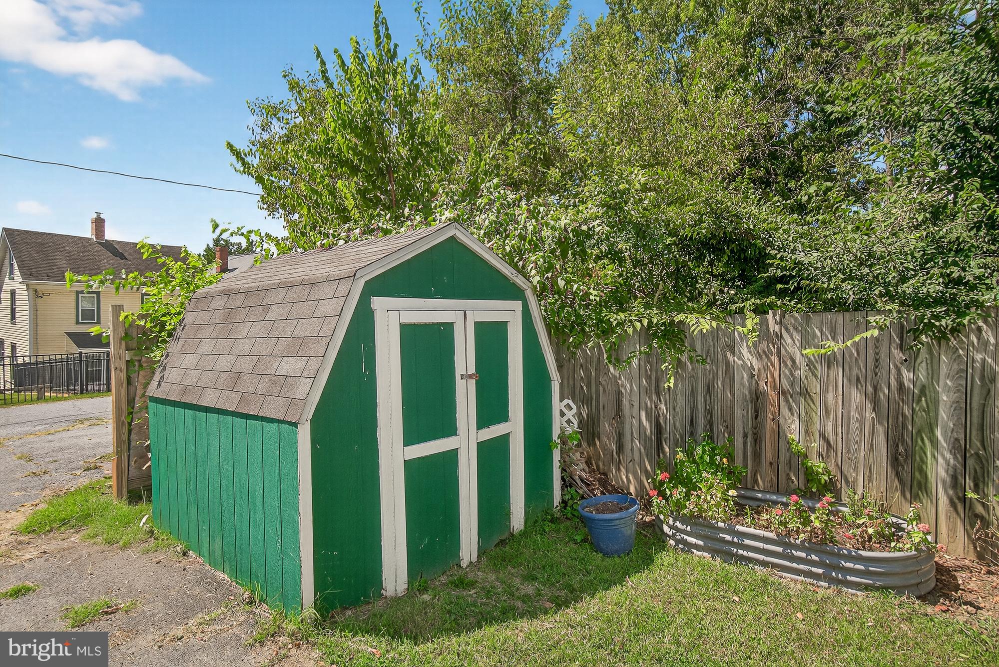 BRUNSWICK - Residential