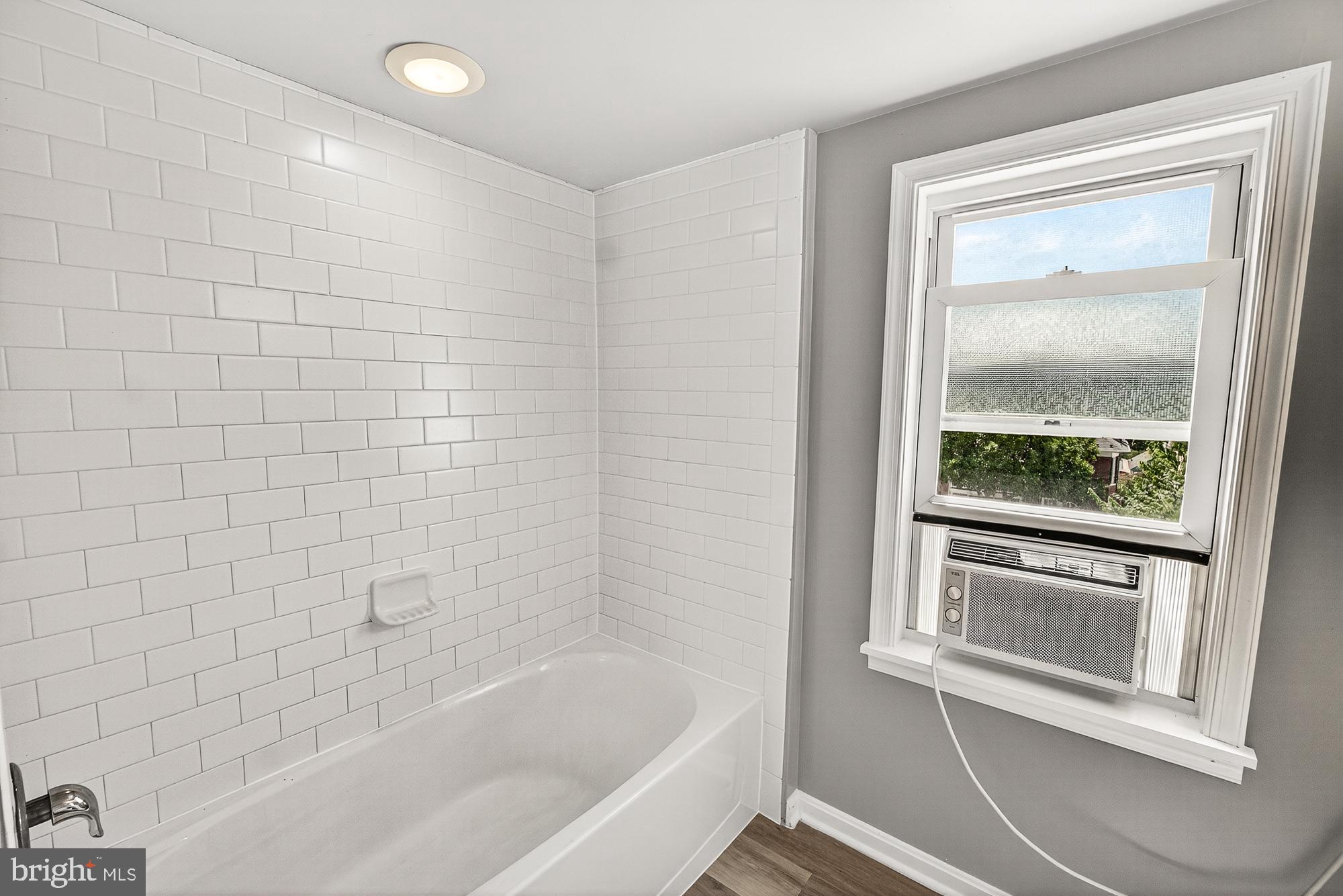 BRUNSWICK - Residential