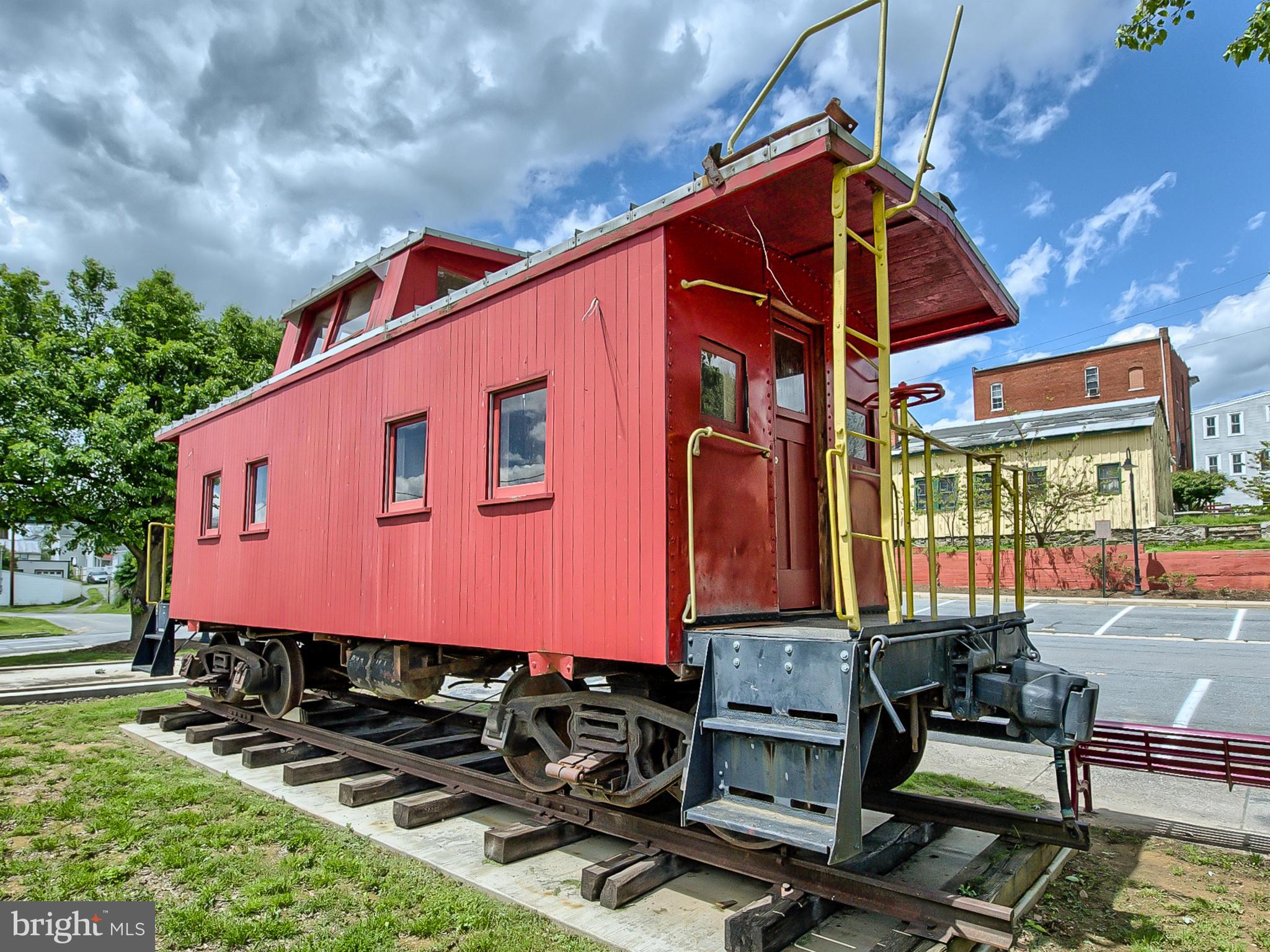 BRUNSWICK - Residential