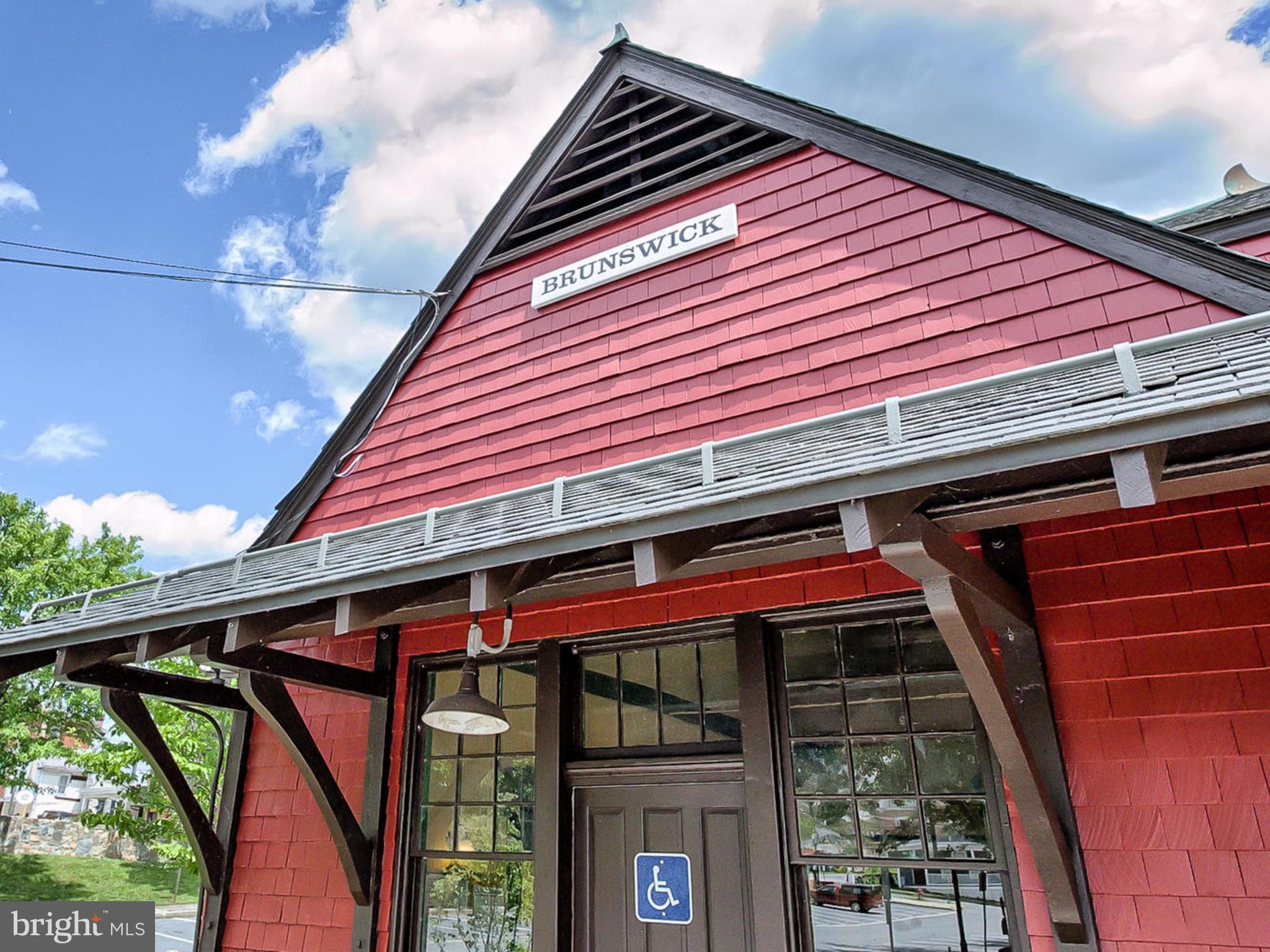 BRUNSWICK - Residential