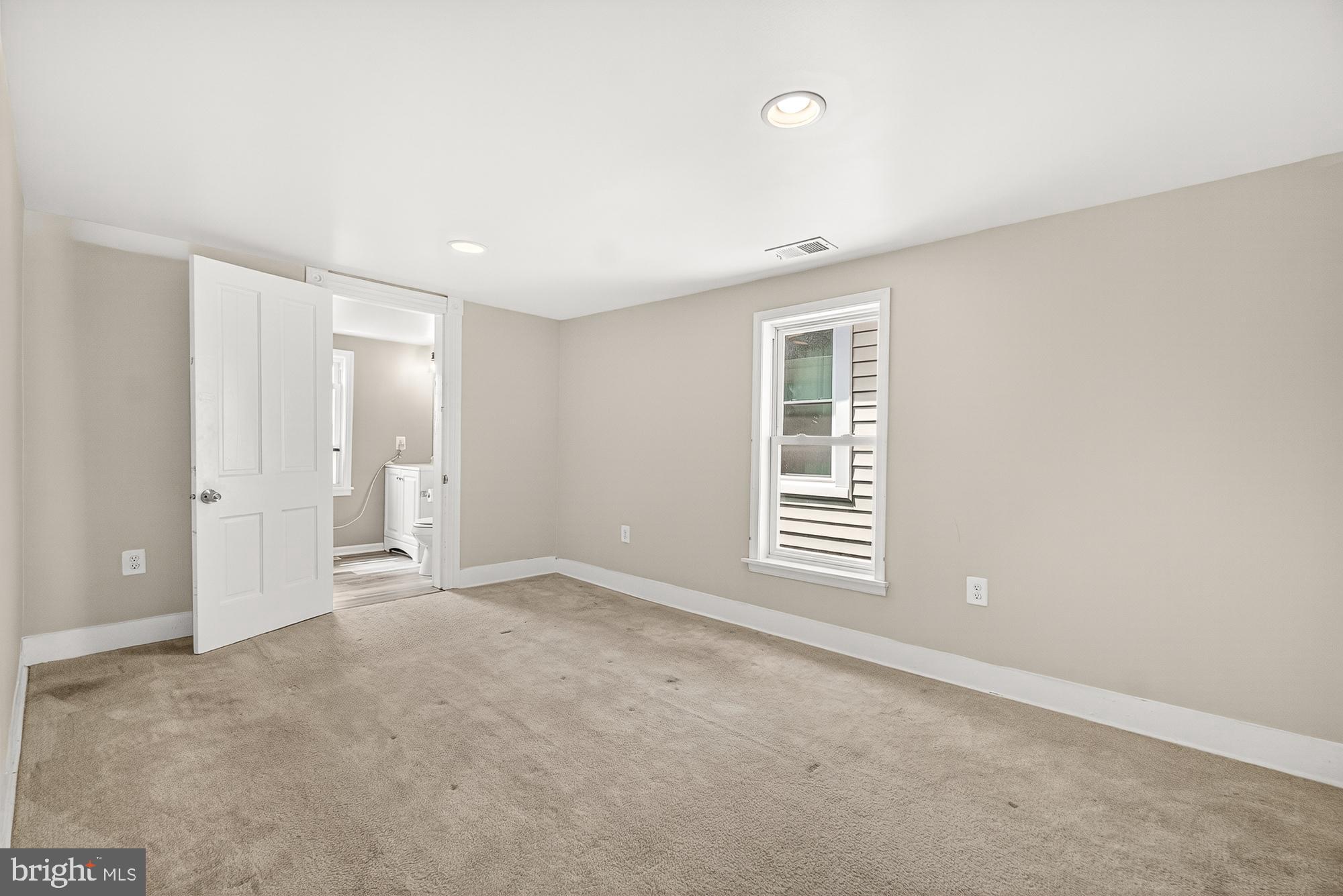 BRUNSWICK - Residential