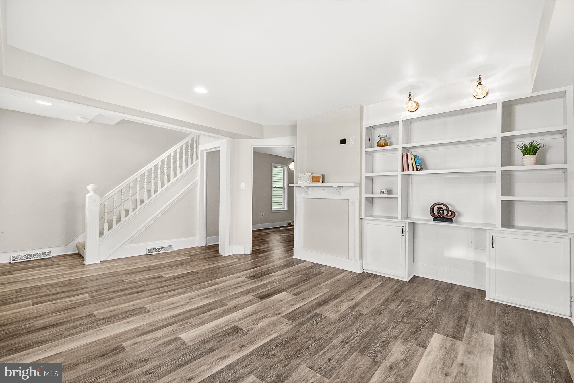 BRUNSWICK - Residential