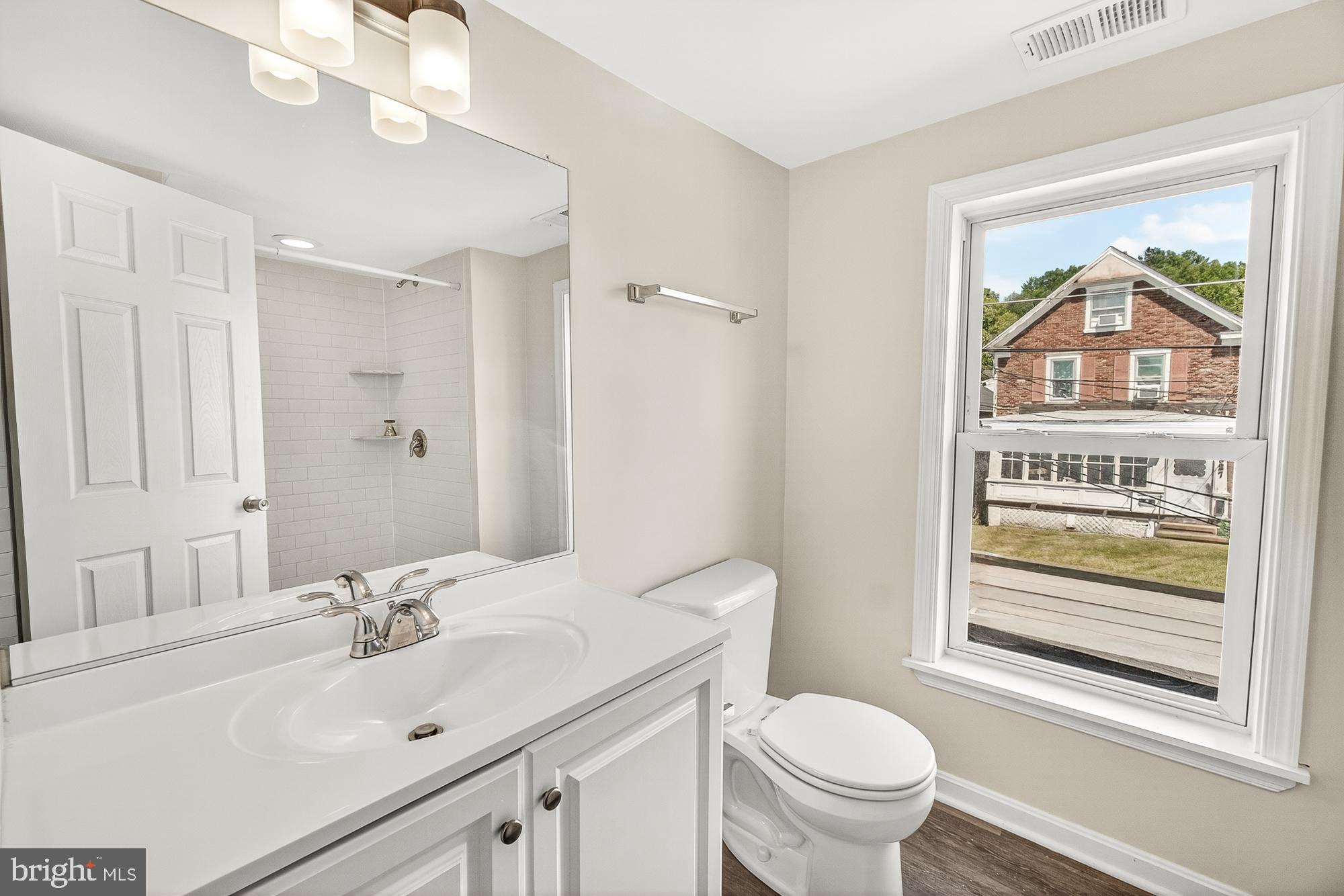 BRUNSWICK - Residential