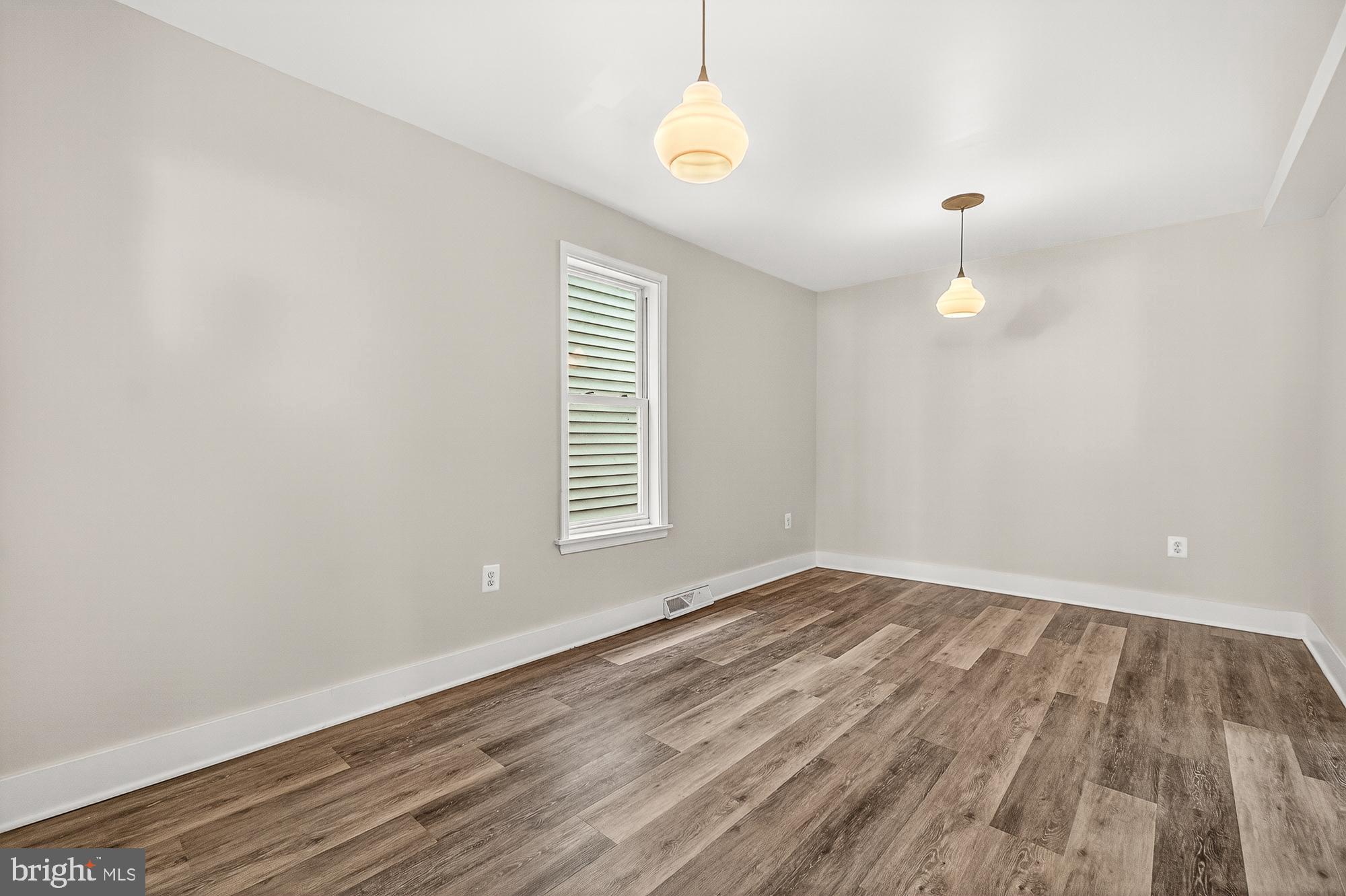 BRUNSWICK - Residential