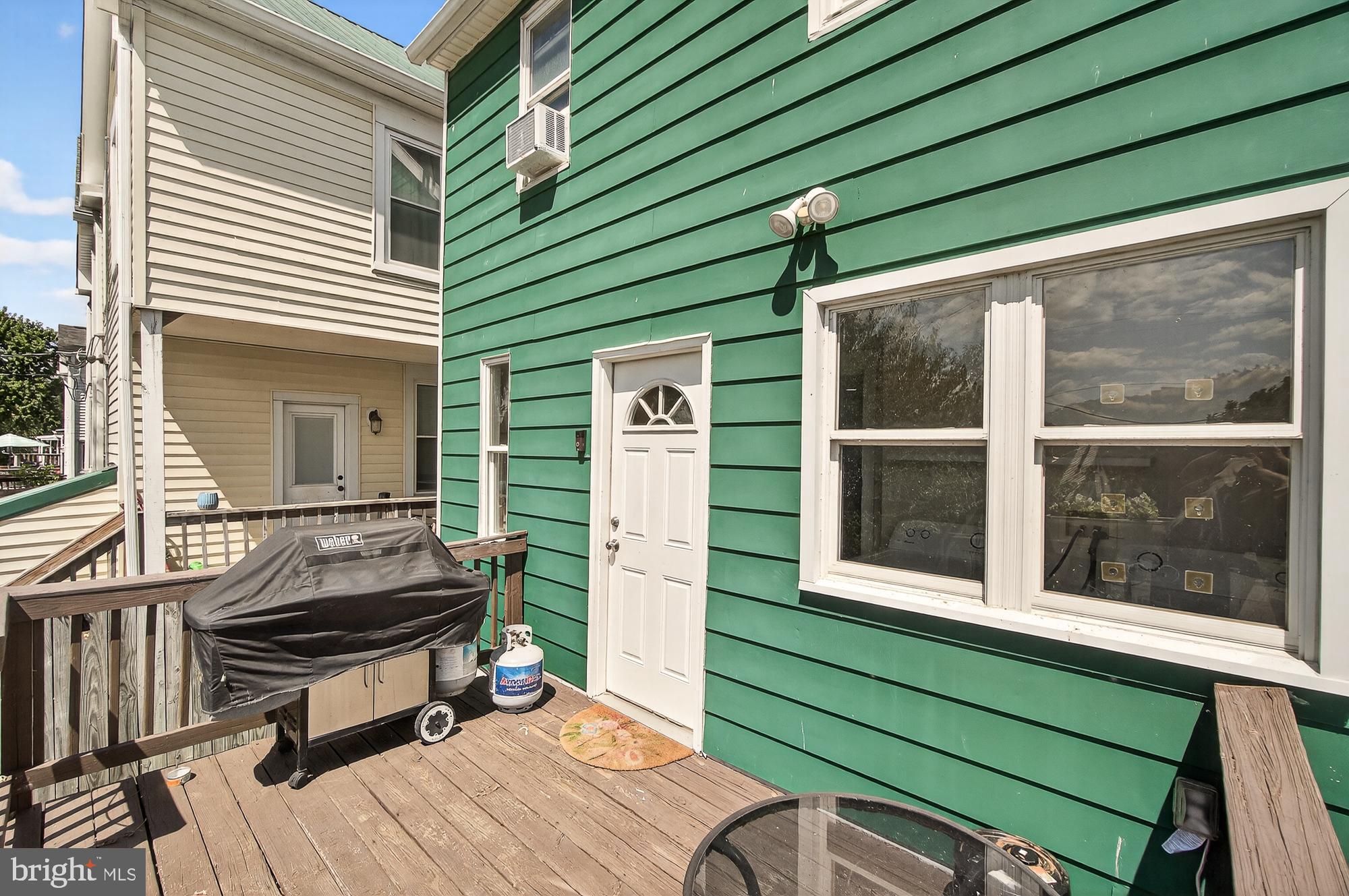 BRUNSWICK - Residential